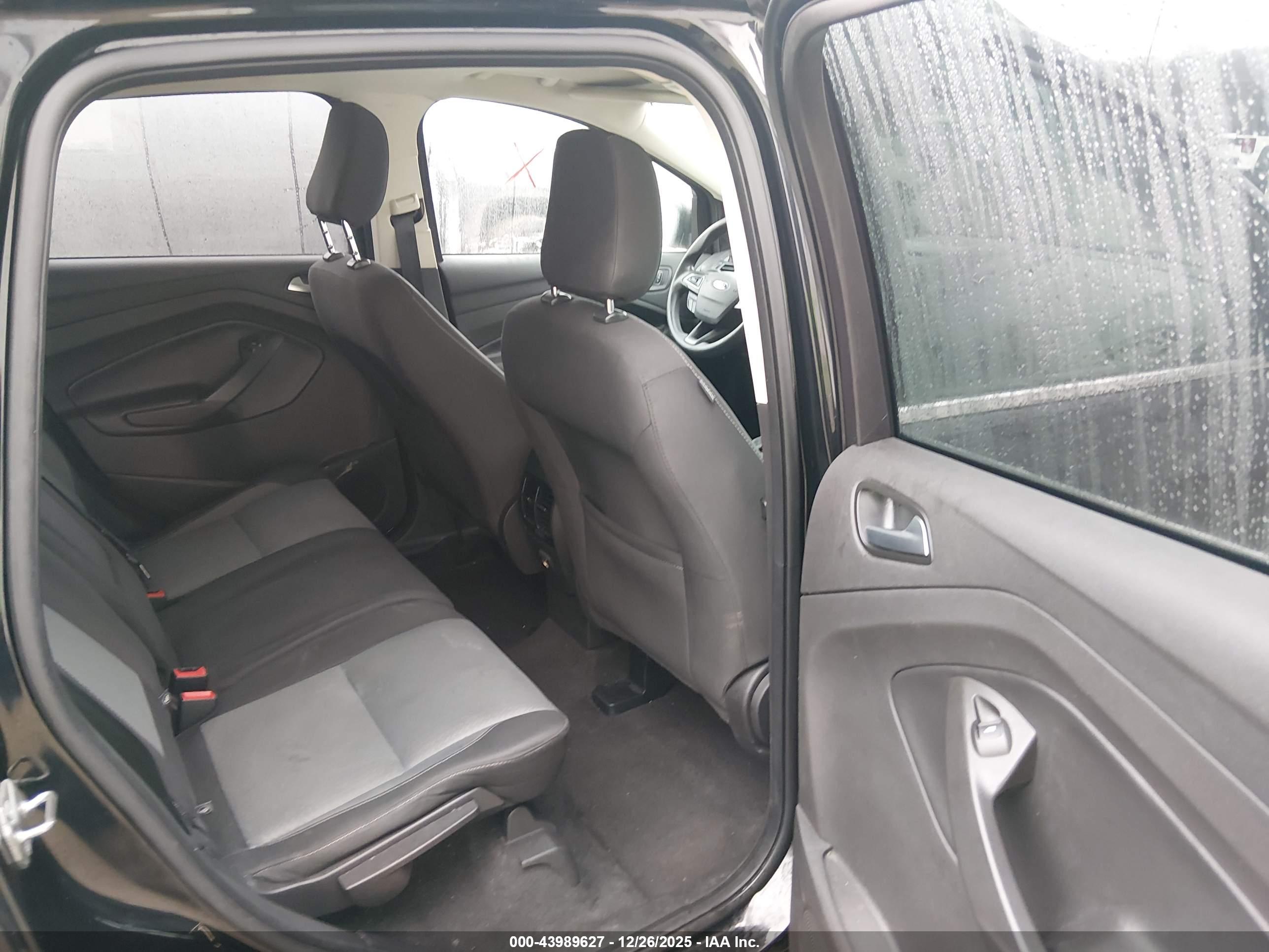FORD ESCAPE image 8