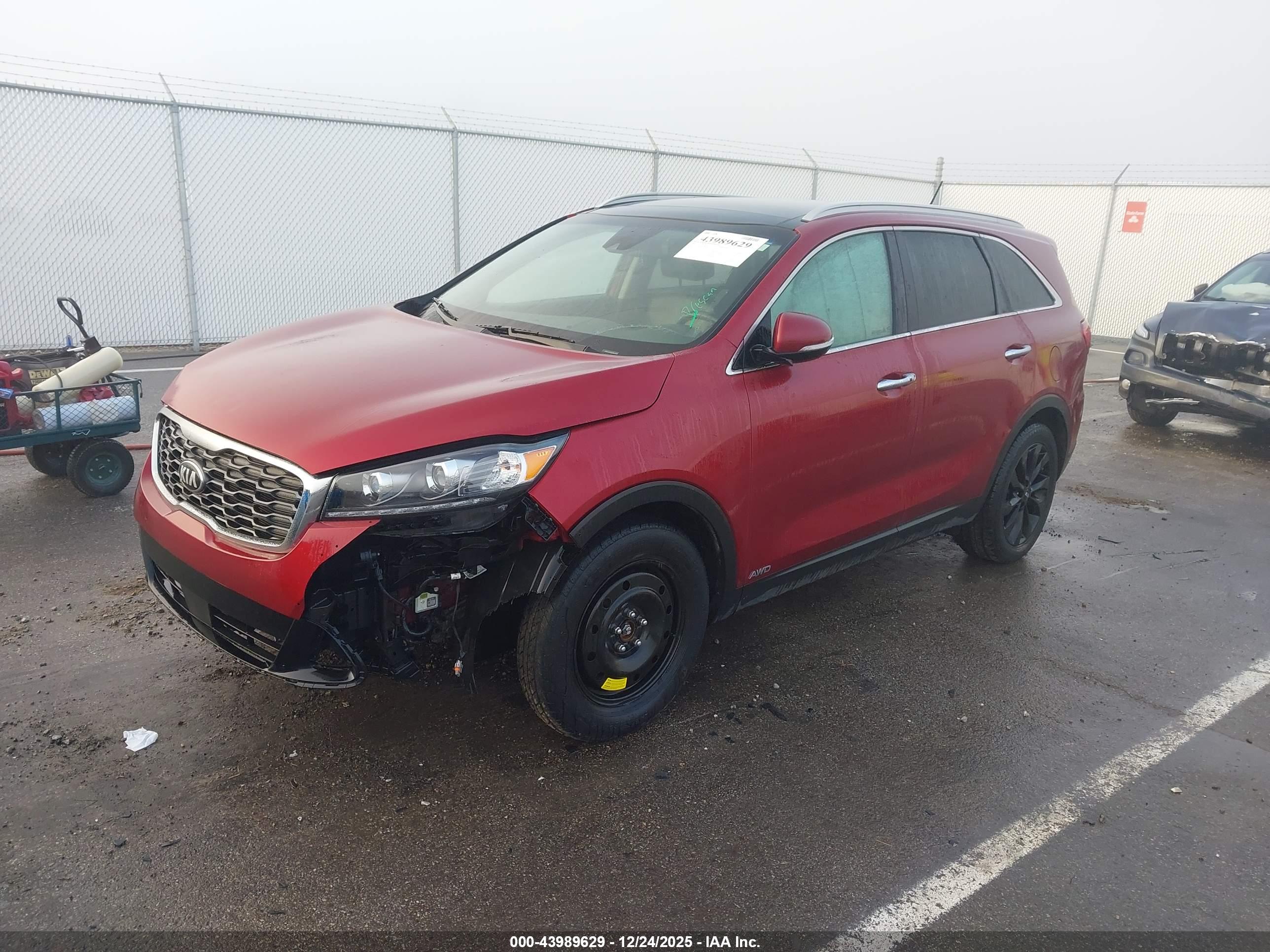 KIA SORENTO image 2