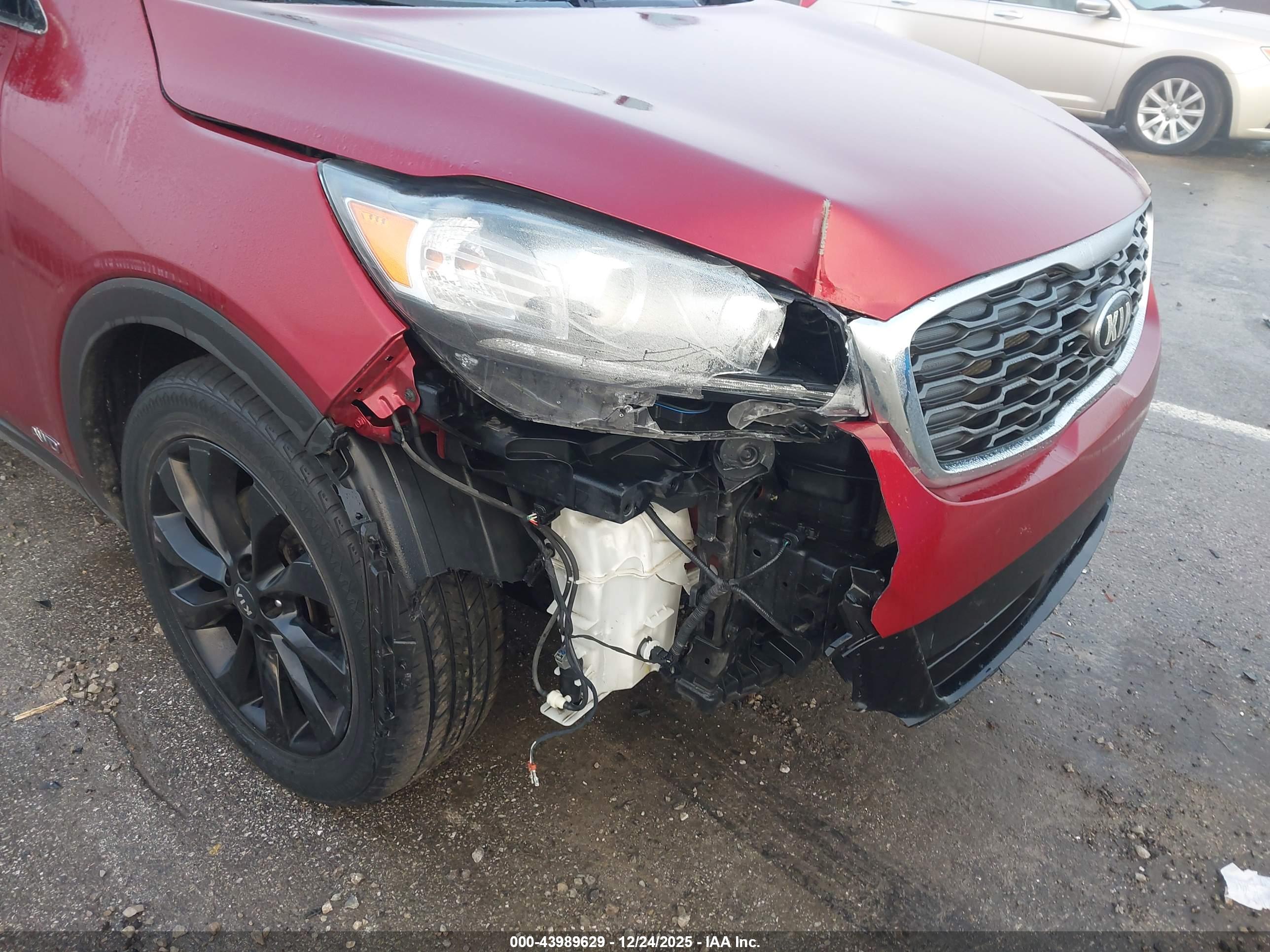 KIA SORENTO image 6