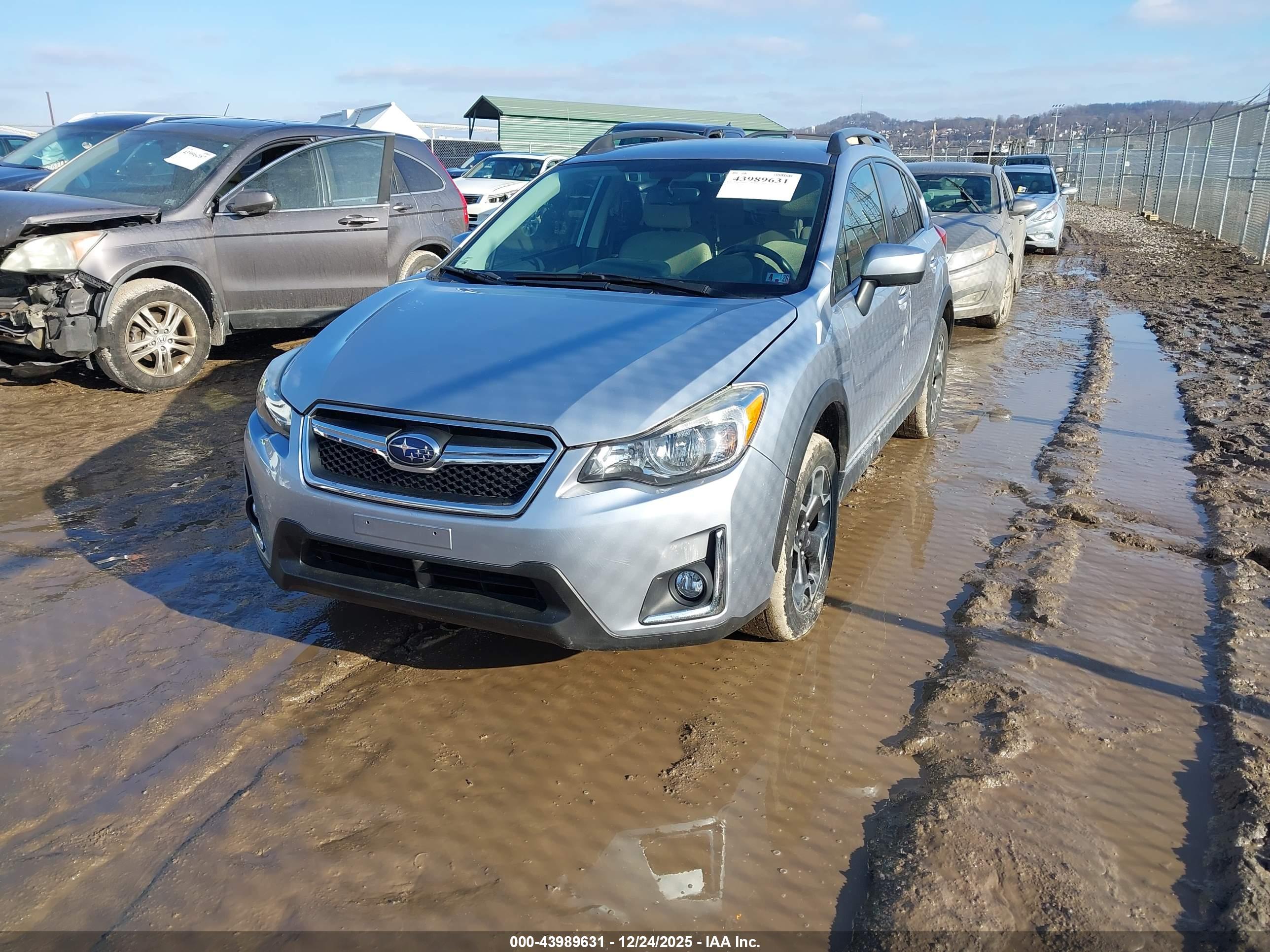 SUBARU CROSSTREK image 2