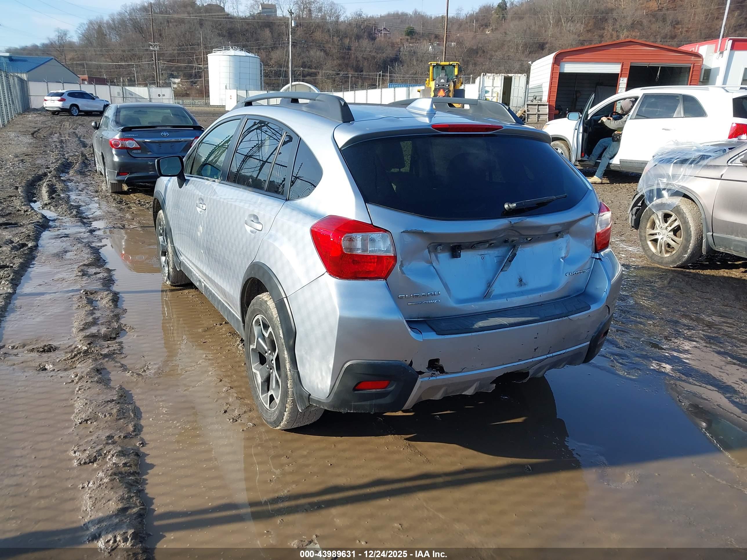 SUBARU CROSSTREK image 3