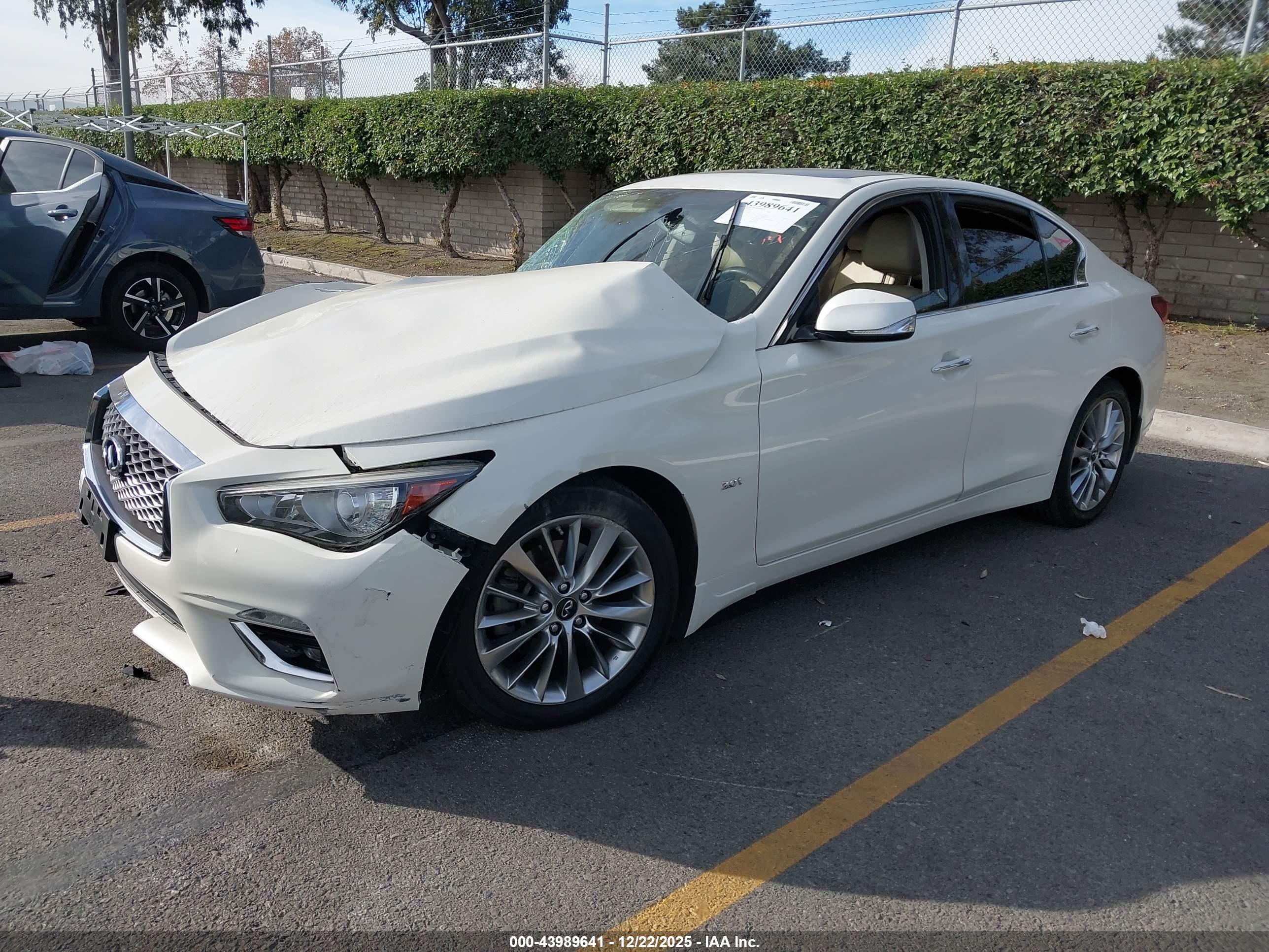 INFINITI Q50 image 2