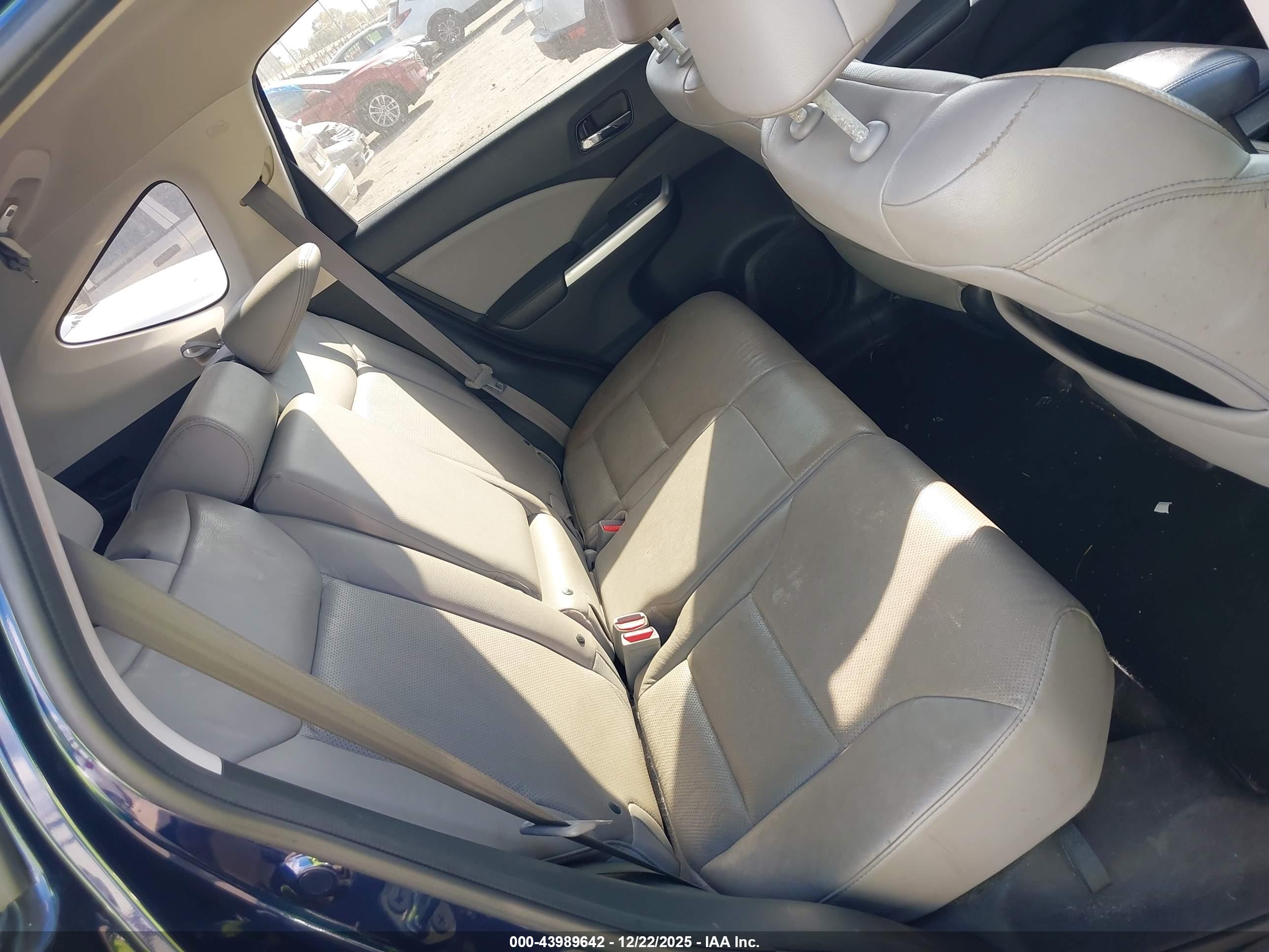 HONDA CR-V image 8