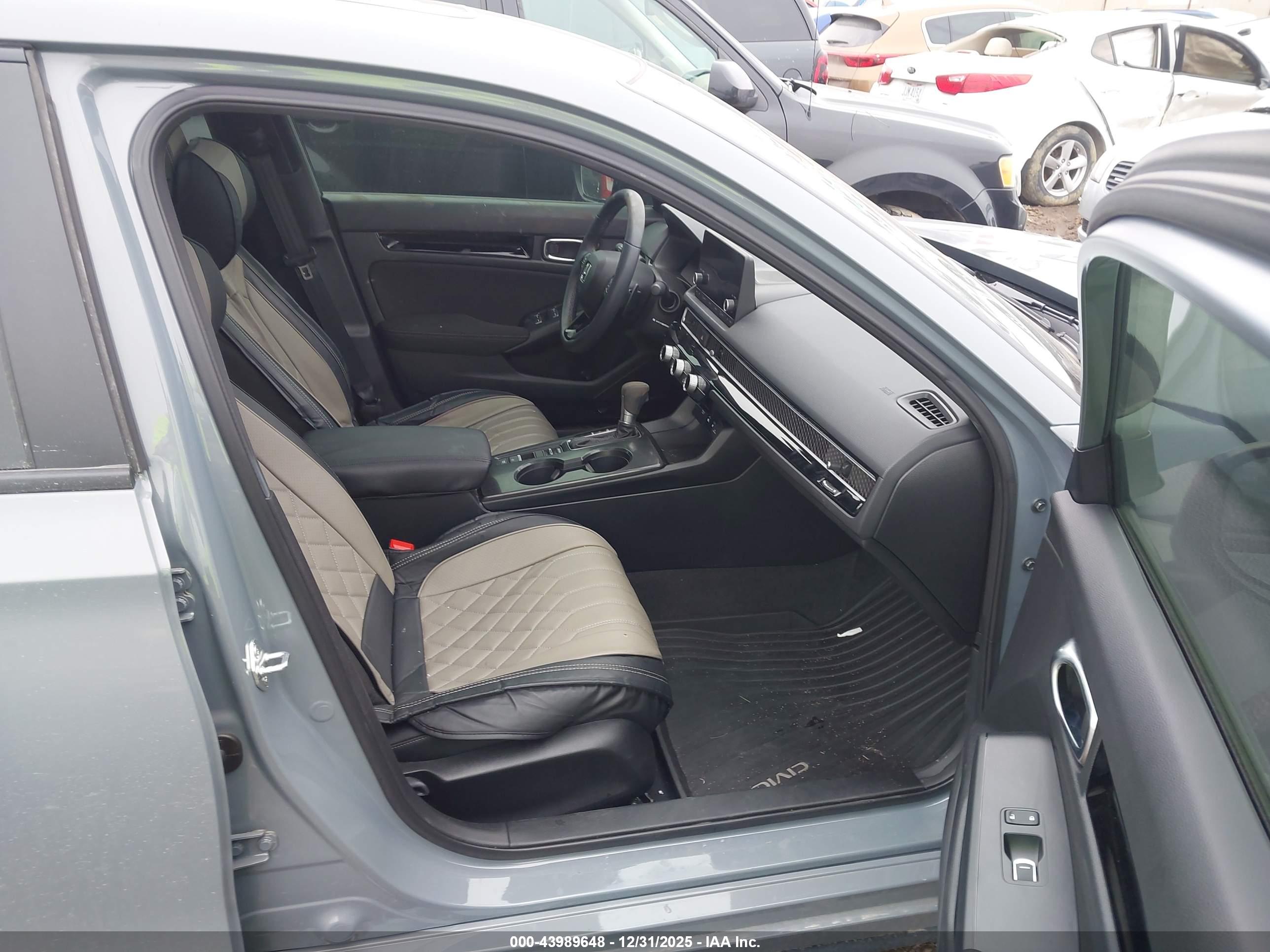 HONDA CIVIC image 5