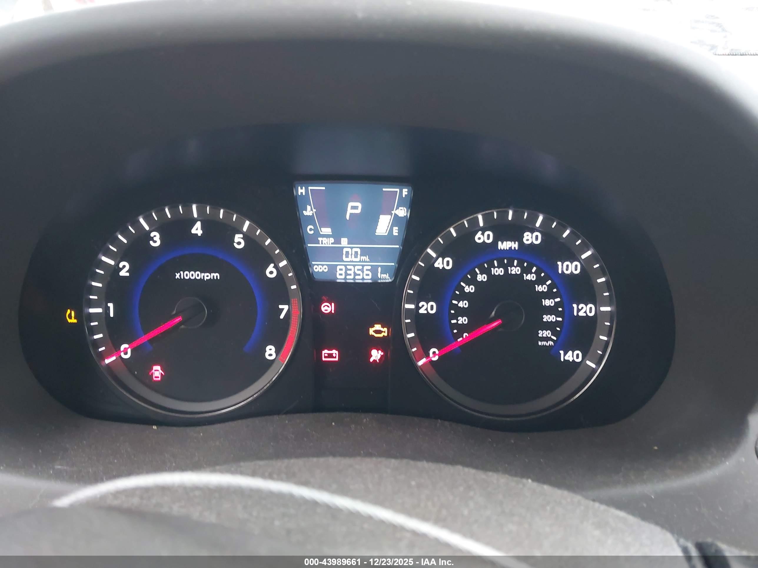 HYUNDAI ACCENT image 7