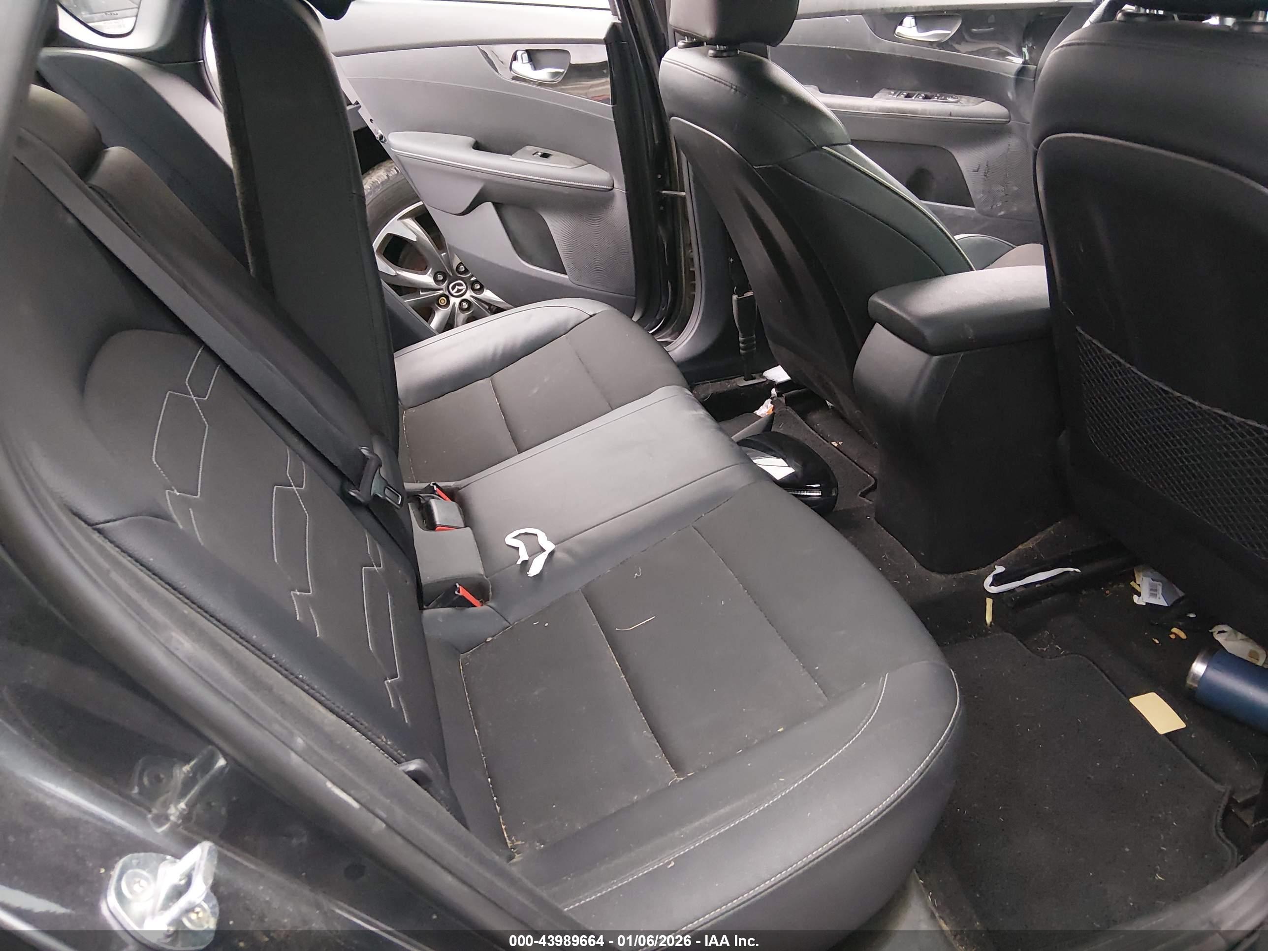 KIA FORTE image 8