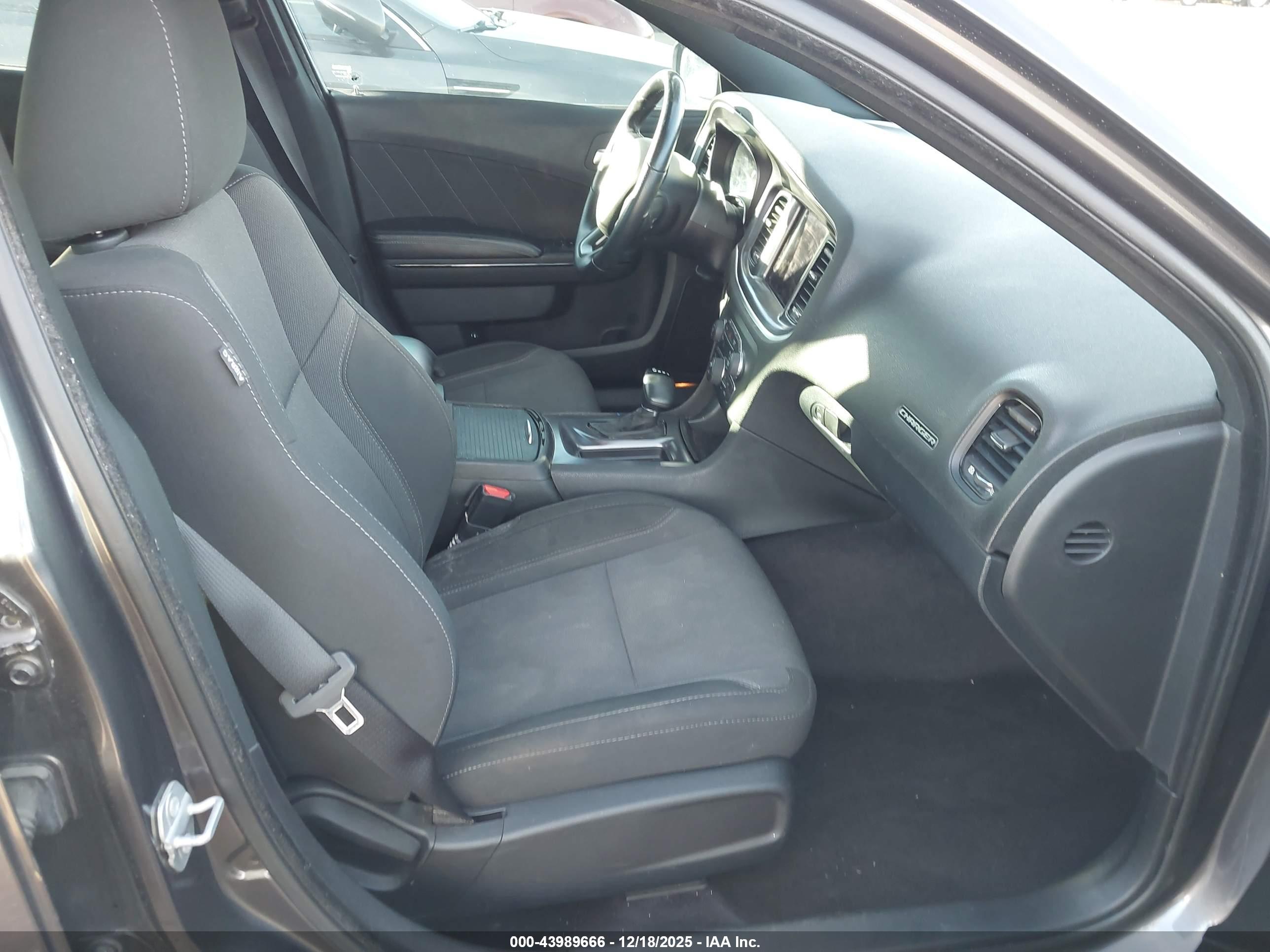 DODGE CHARGER image 5