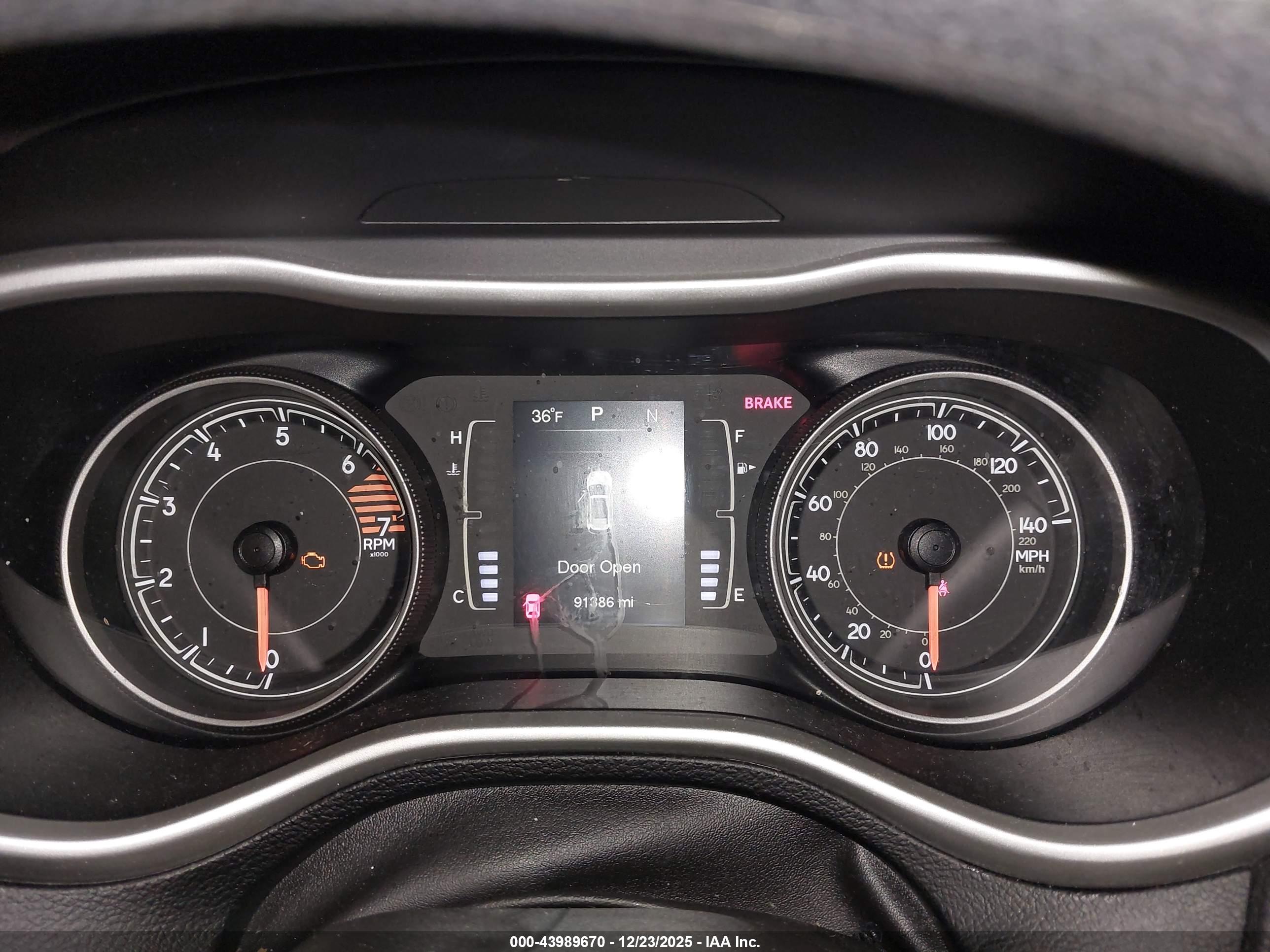 JEEP CHEROKEE image 7