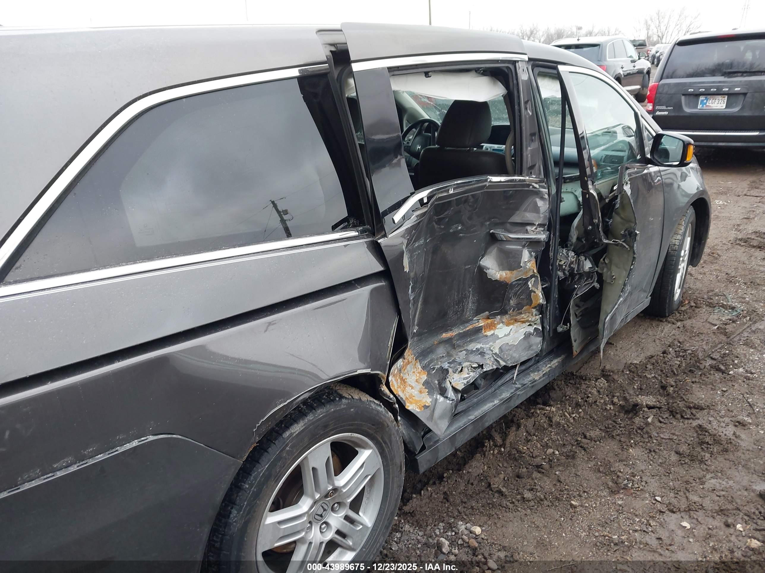 HONDA ODYSSEY image 6