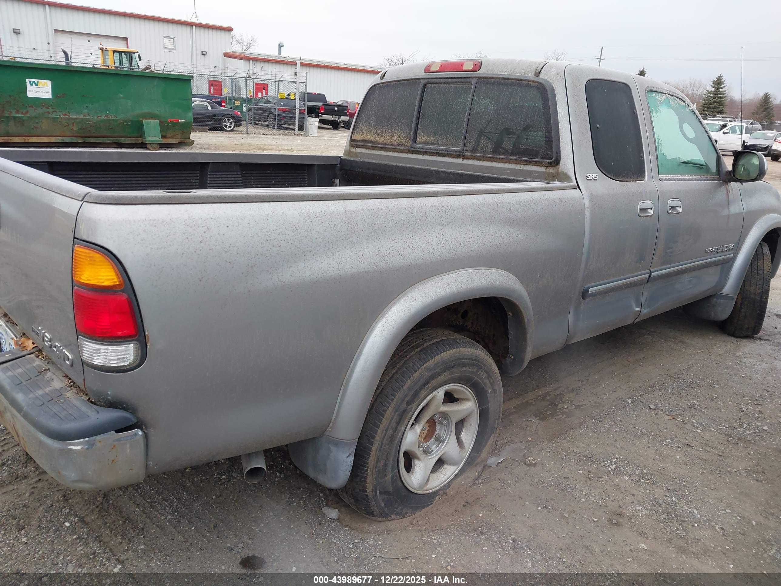 TOYOTA TUNDRA image 4
