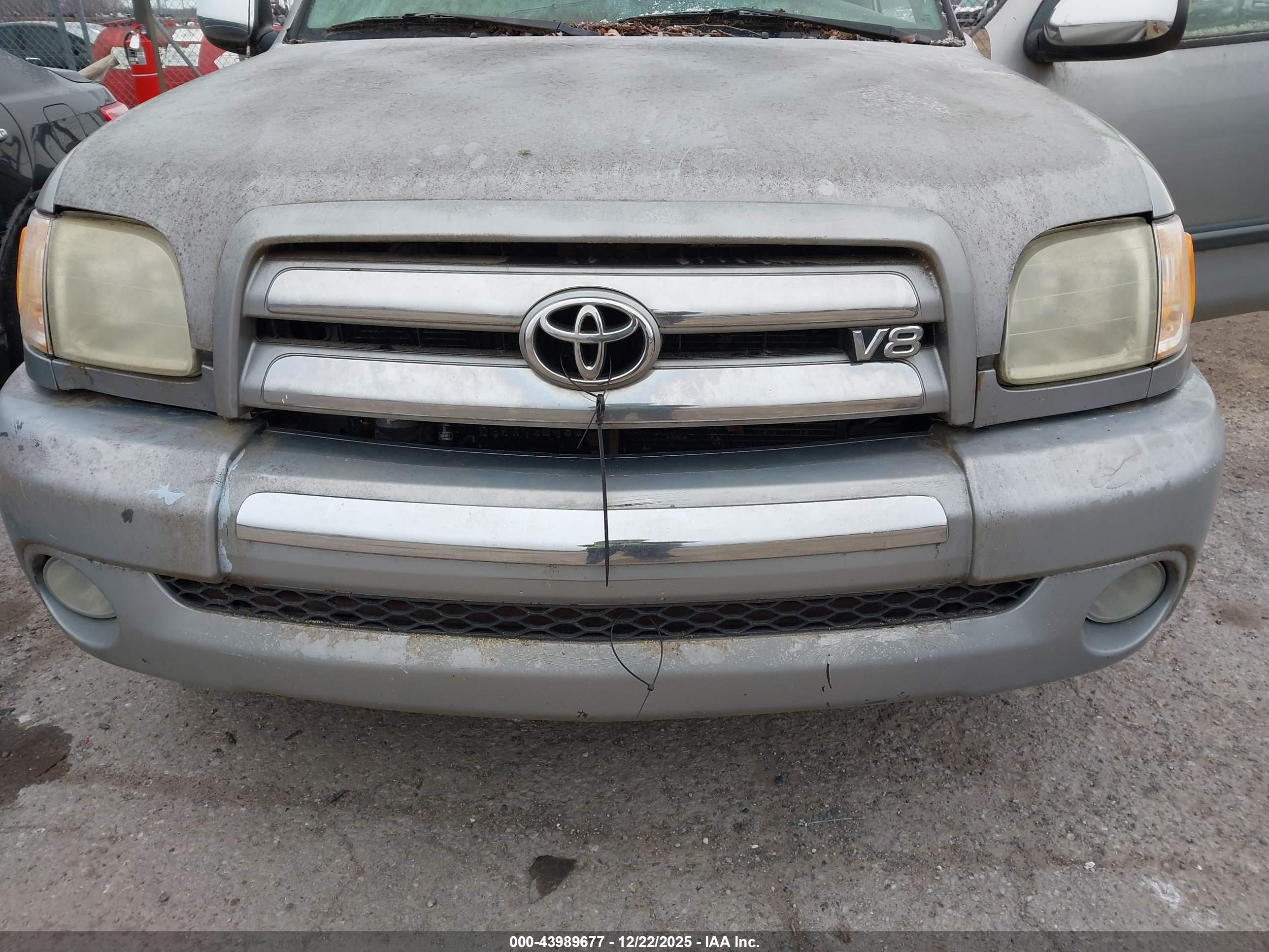TOYOTA TUNDRA image 6