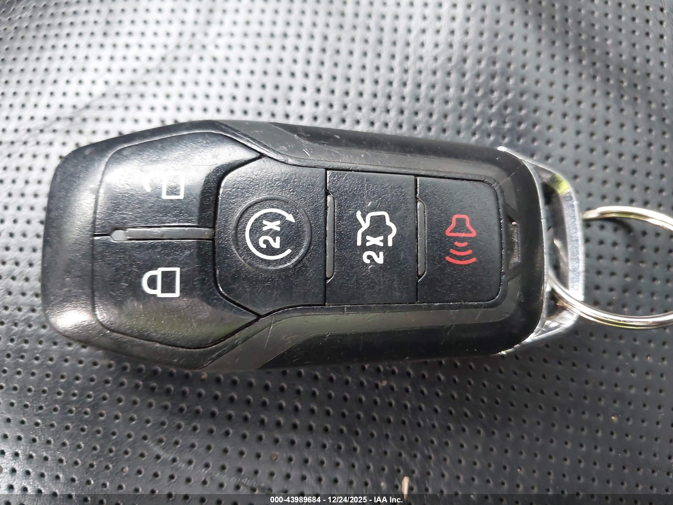 LINCOLN MKC image 11
