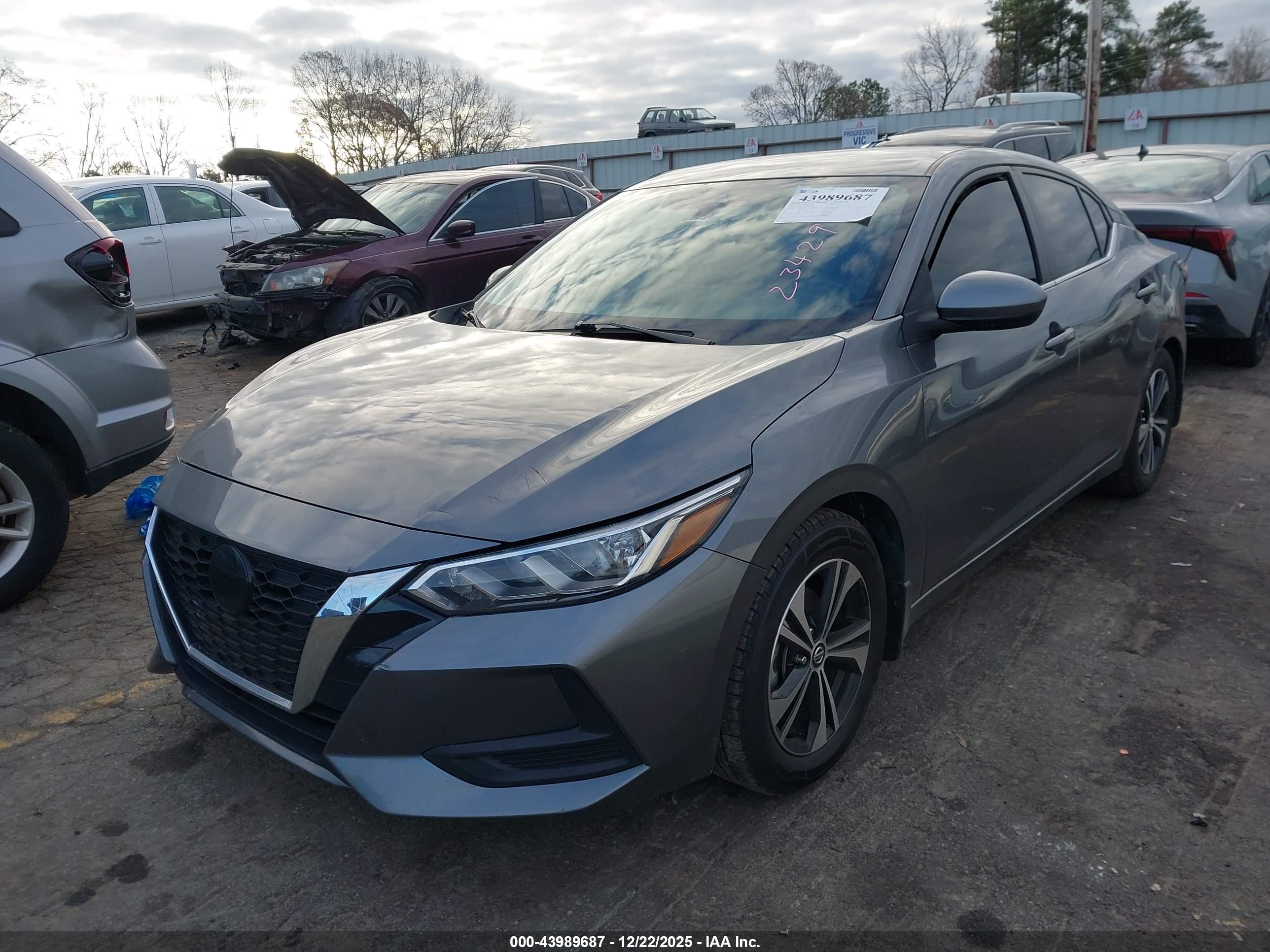 NISSAN SENTRA image 2