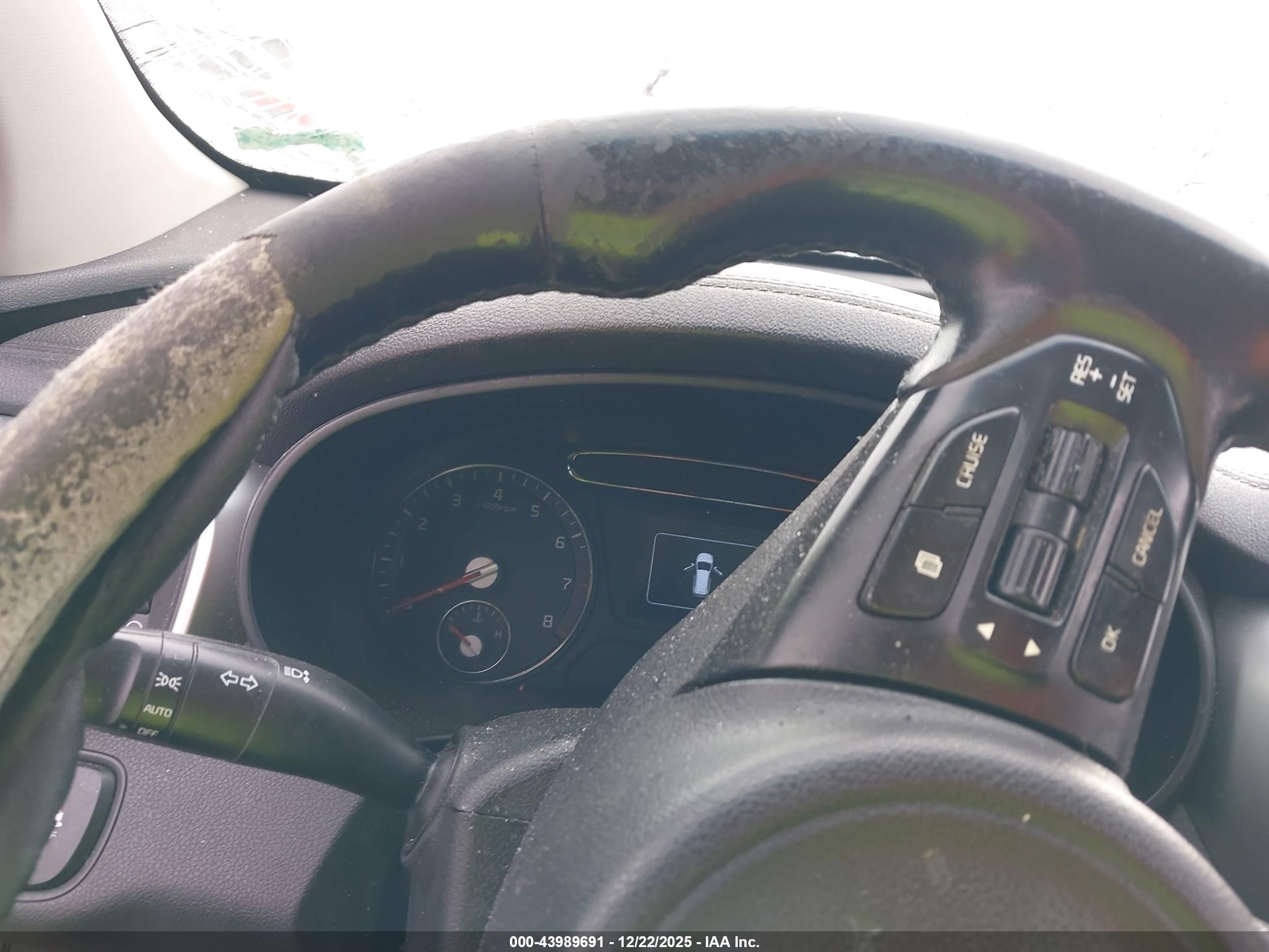KIA SORENTO image 7