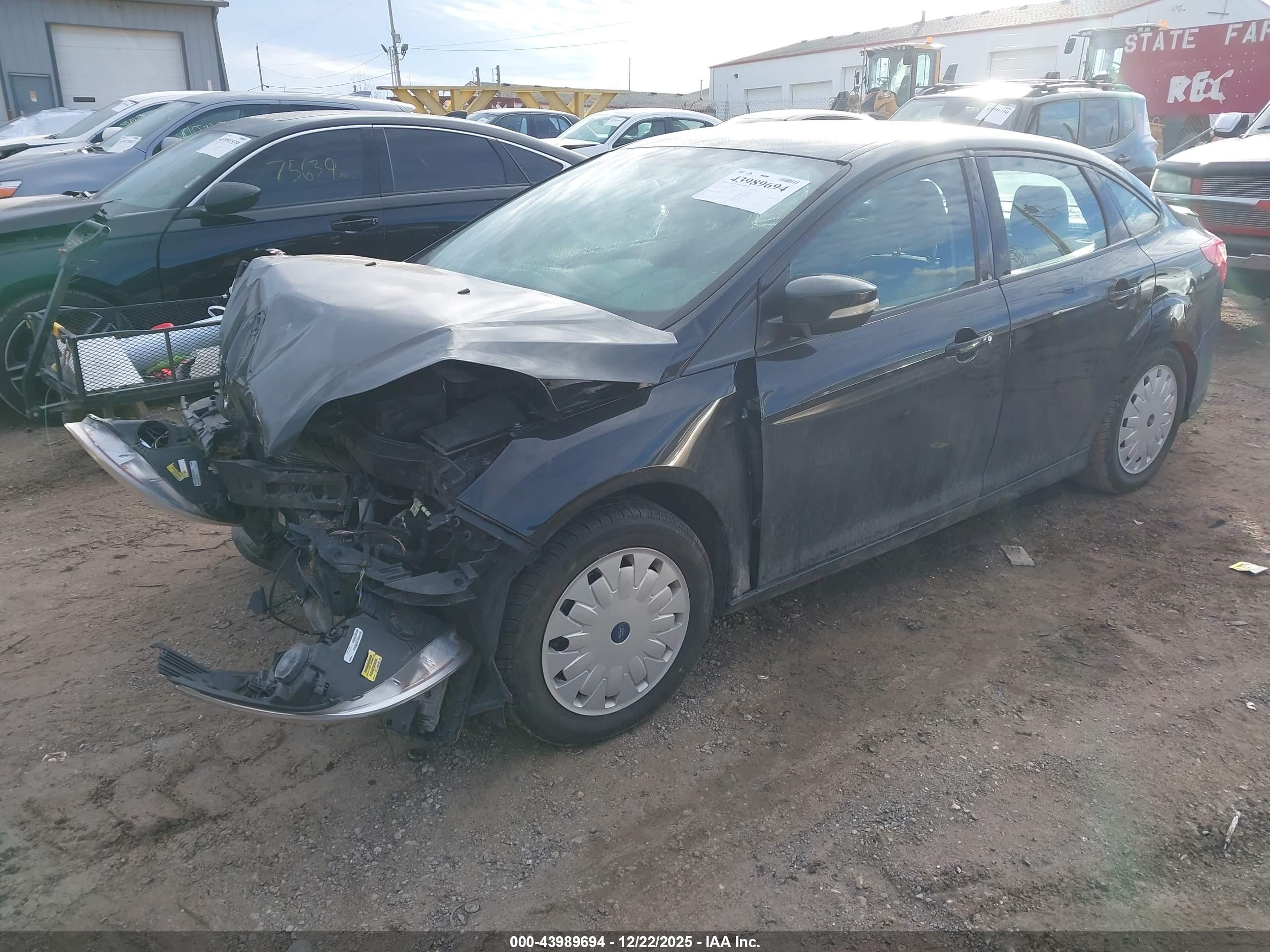 FORD FOCUS image 2