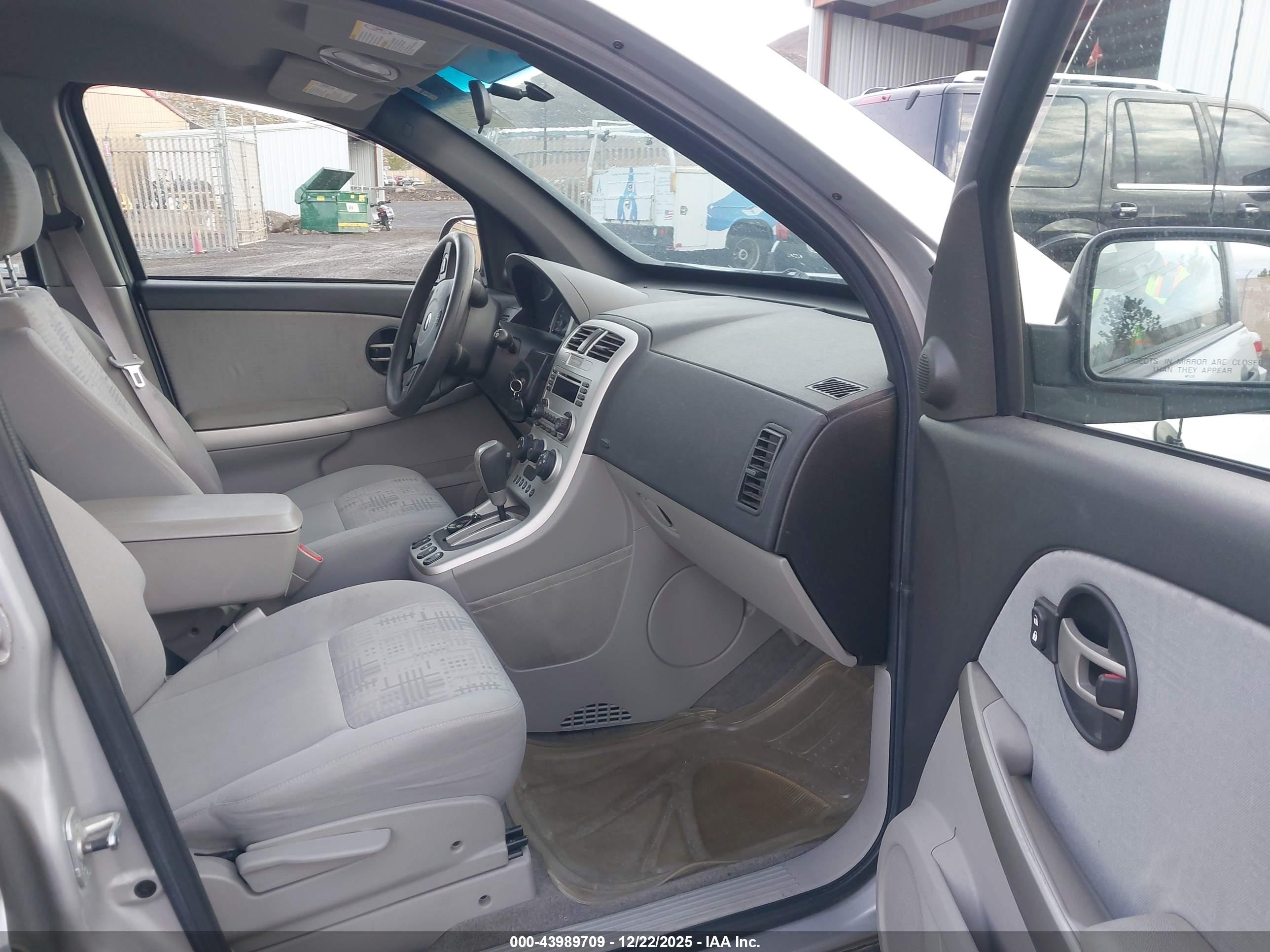 CHEVROLET EQUINOX image 5