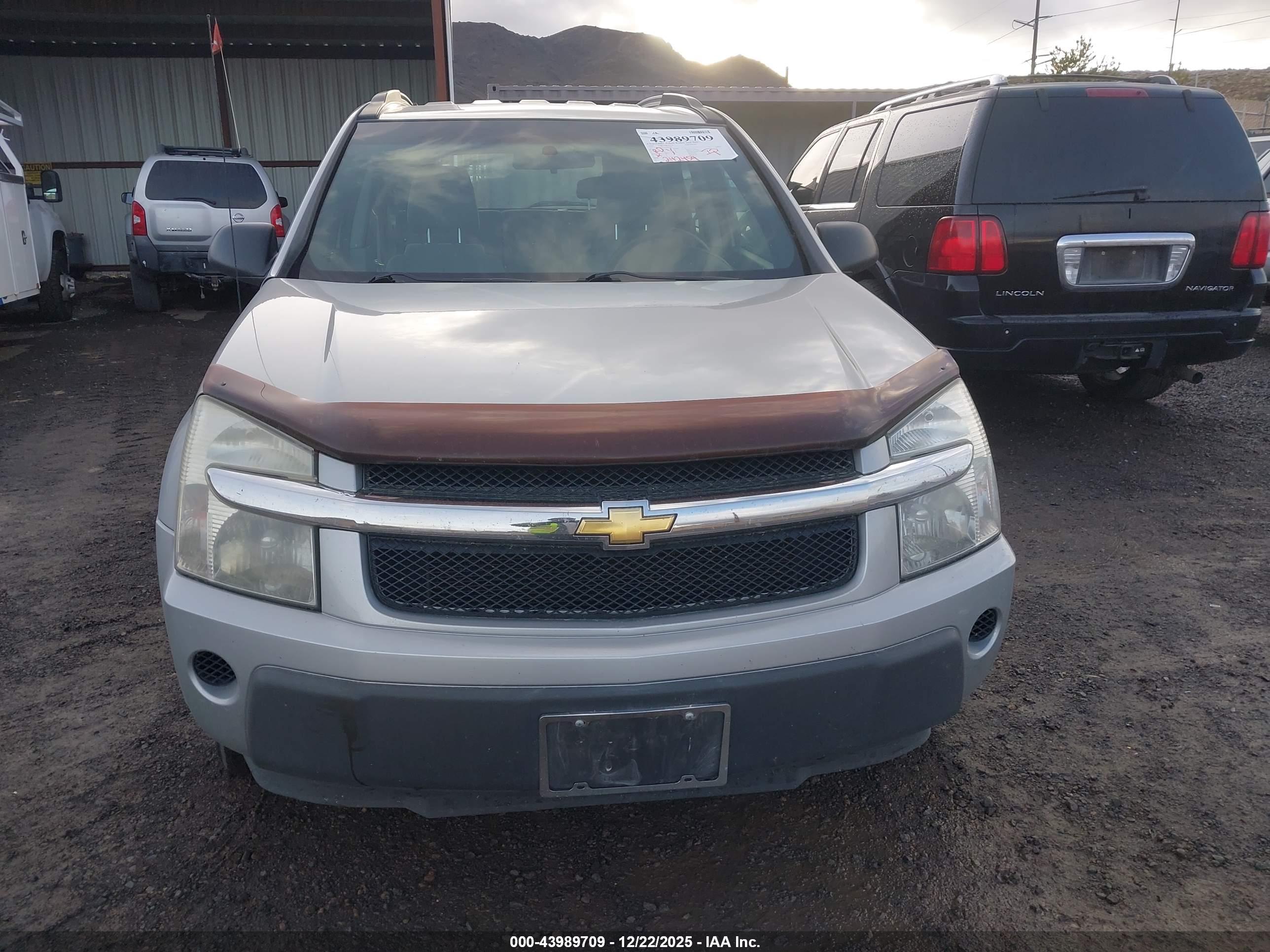 CHEVROLET EQUINOX image 6