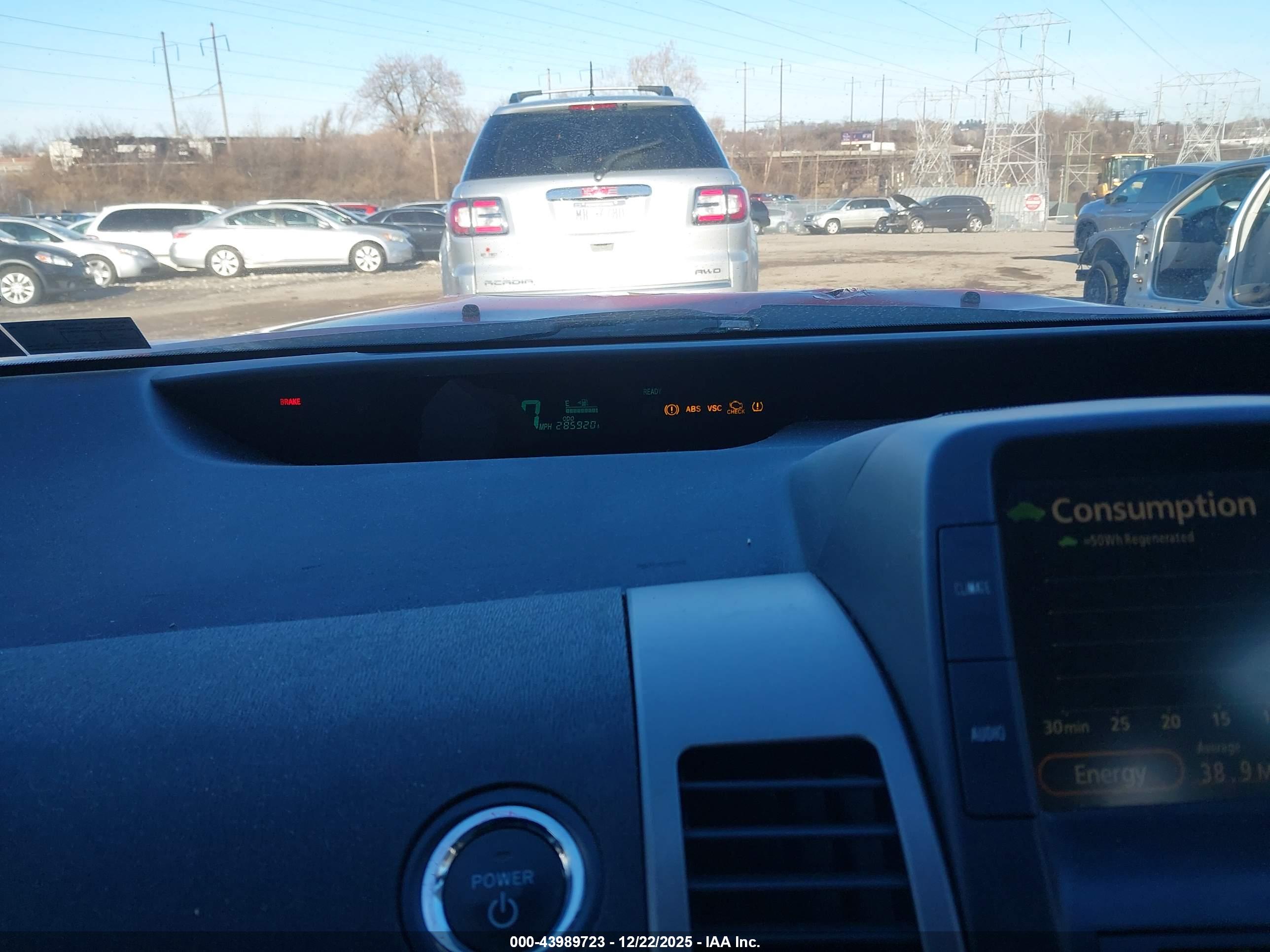 TOYOTA PRIUS image 7