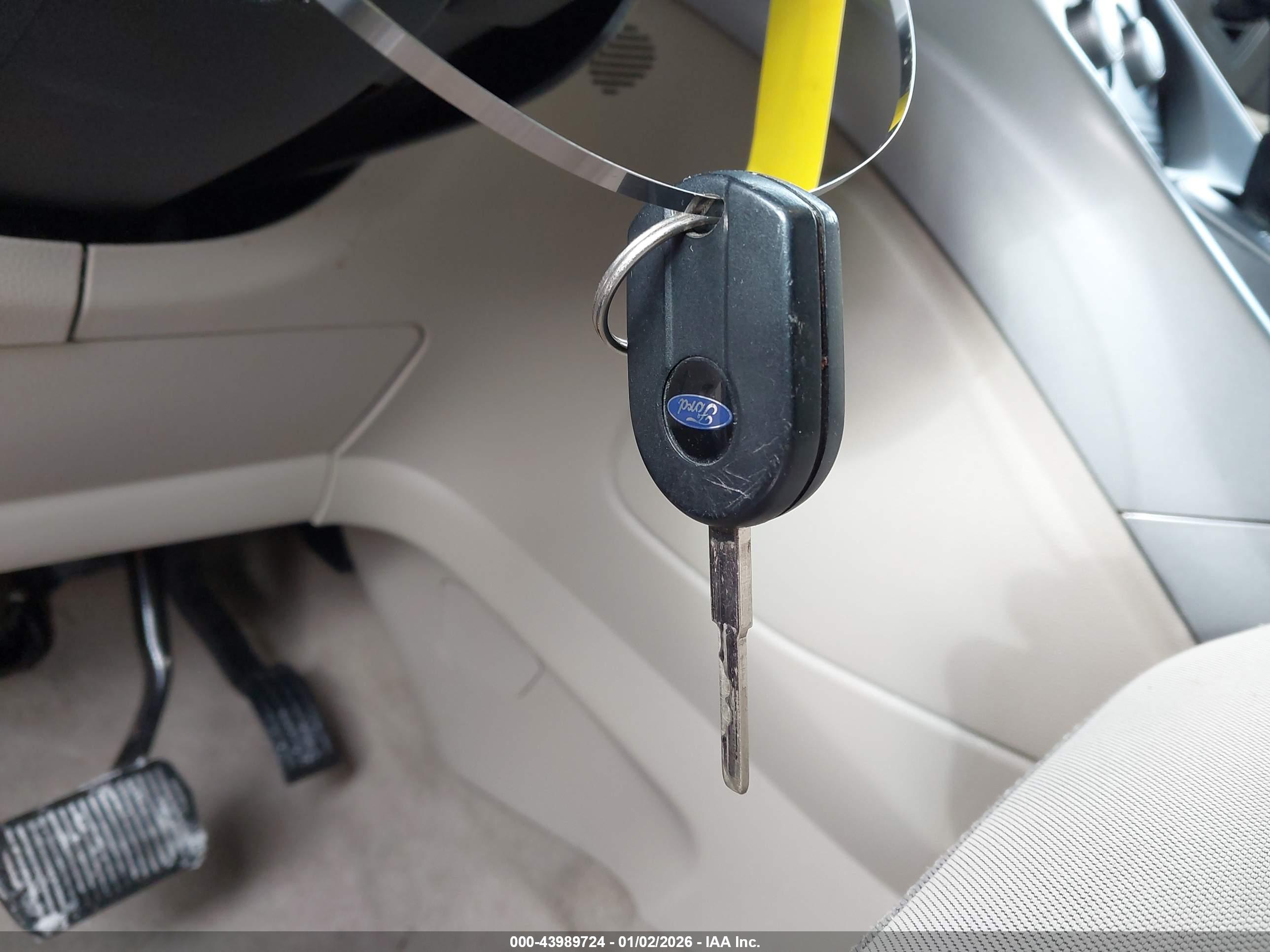 FORD ESCAPE image 11