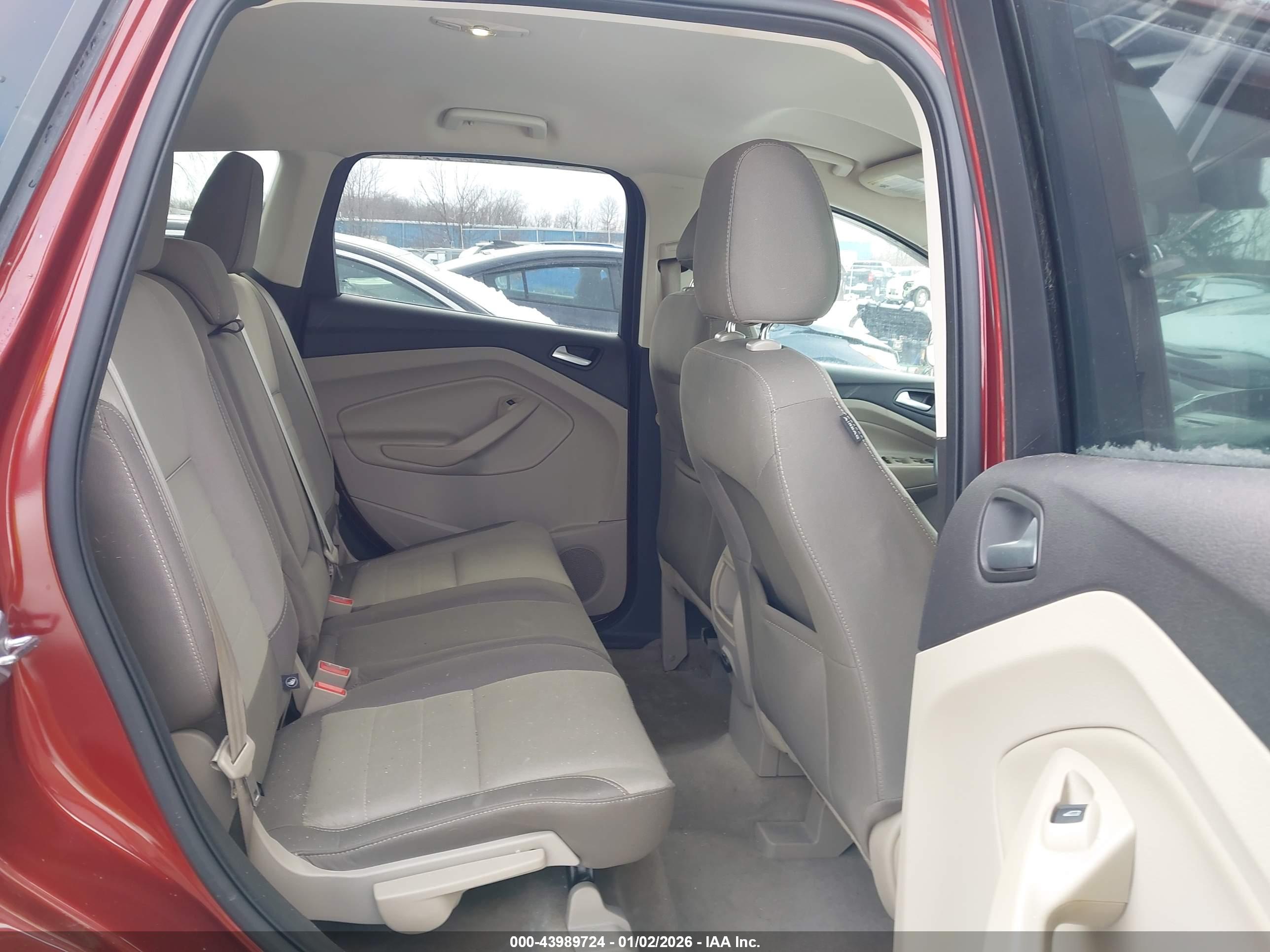 FORD ESCAPE image 8