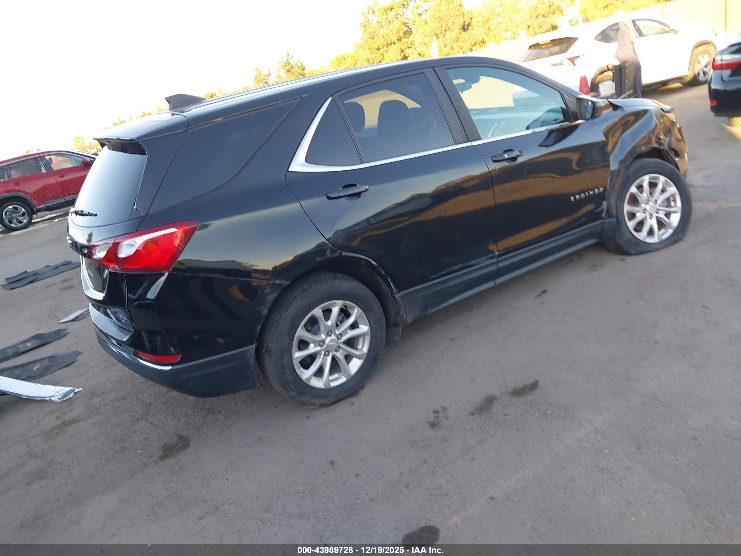 CHEVROLET EQUINOX image 4