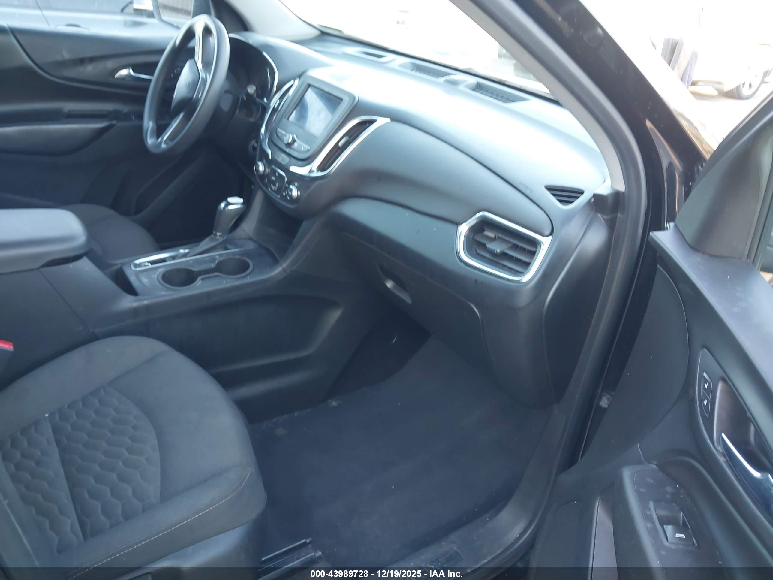 CHEVROLET EQUINOX image 5