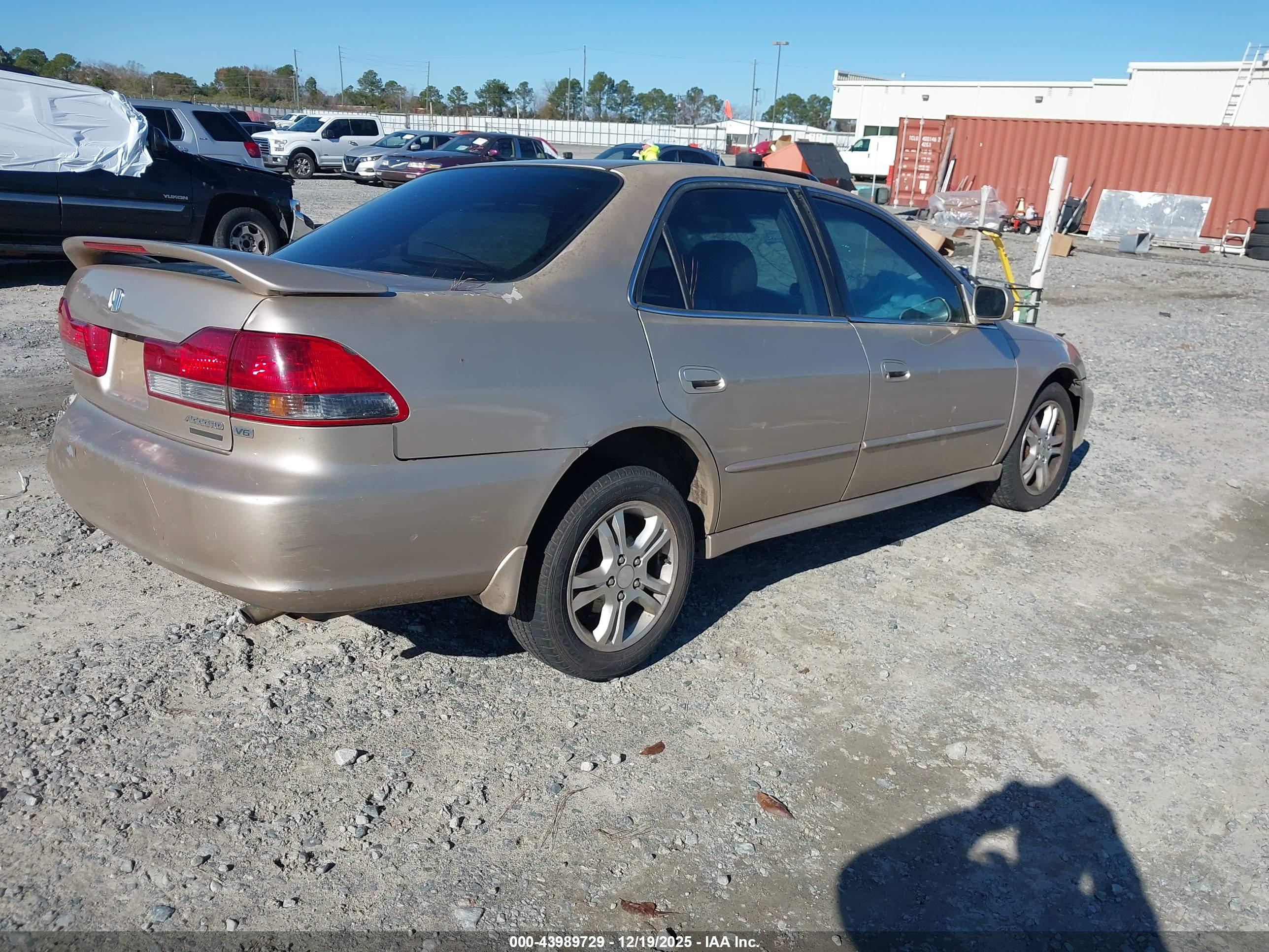 HONDA ACCORD image 4