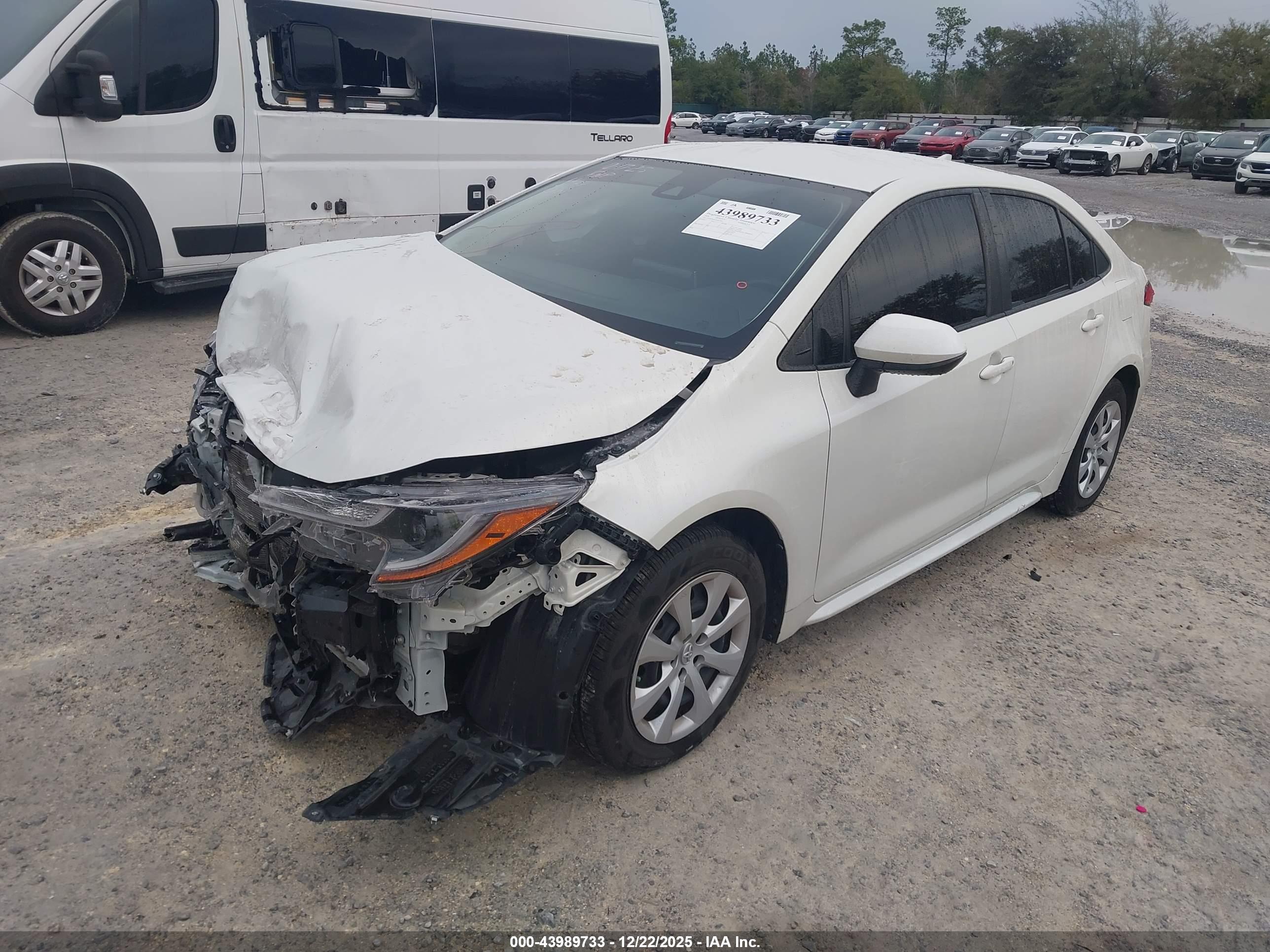 TOYOTA COROLLA image 2