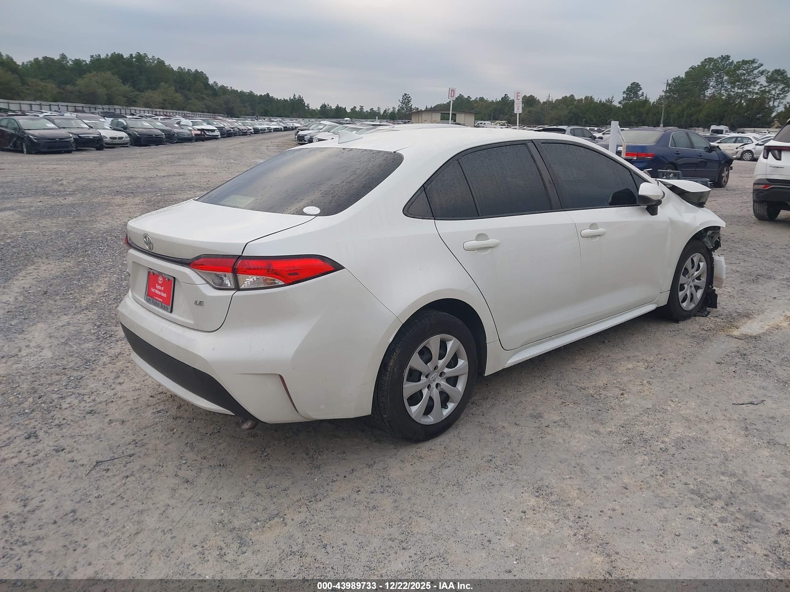 TOYOTA COROLLA image 4
