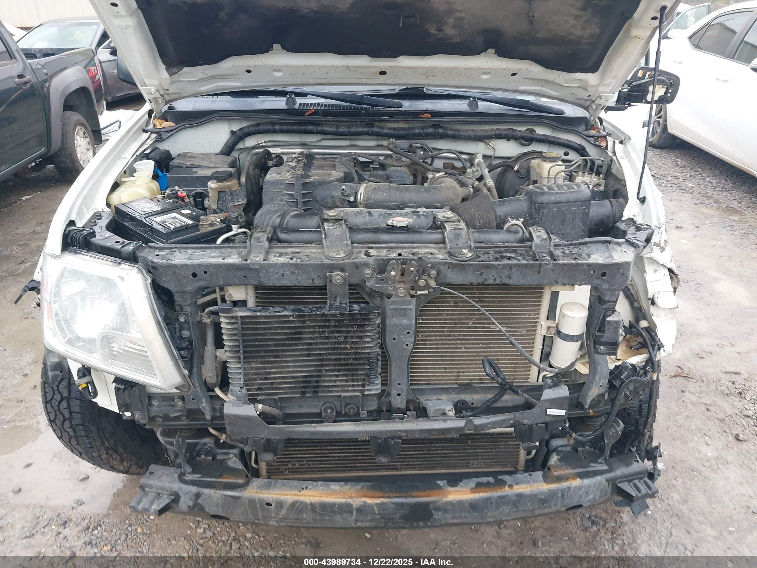 NISSAN FRONTIER image 10