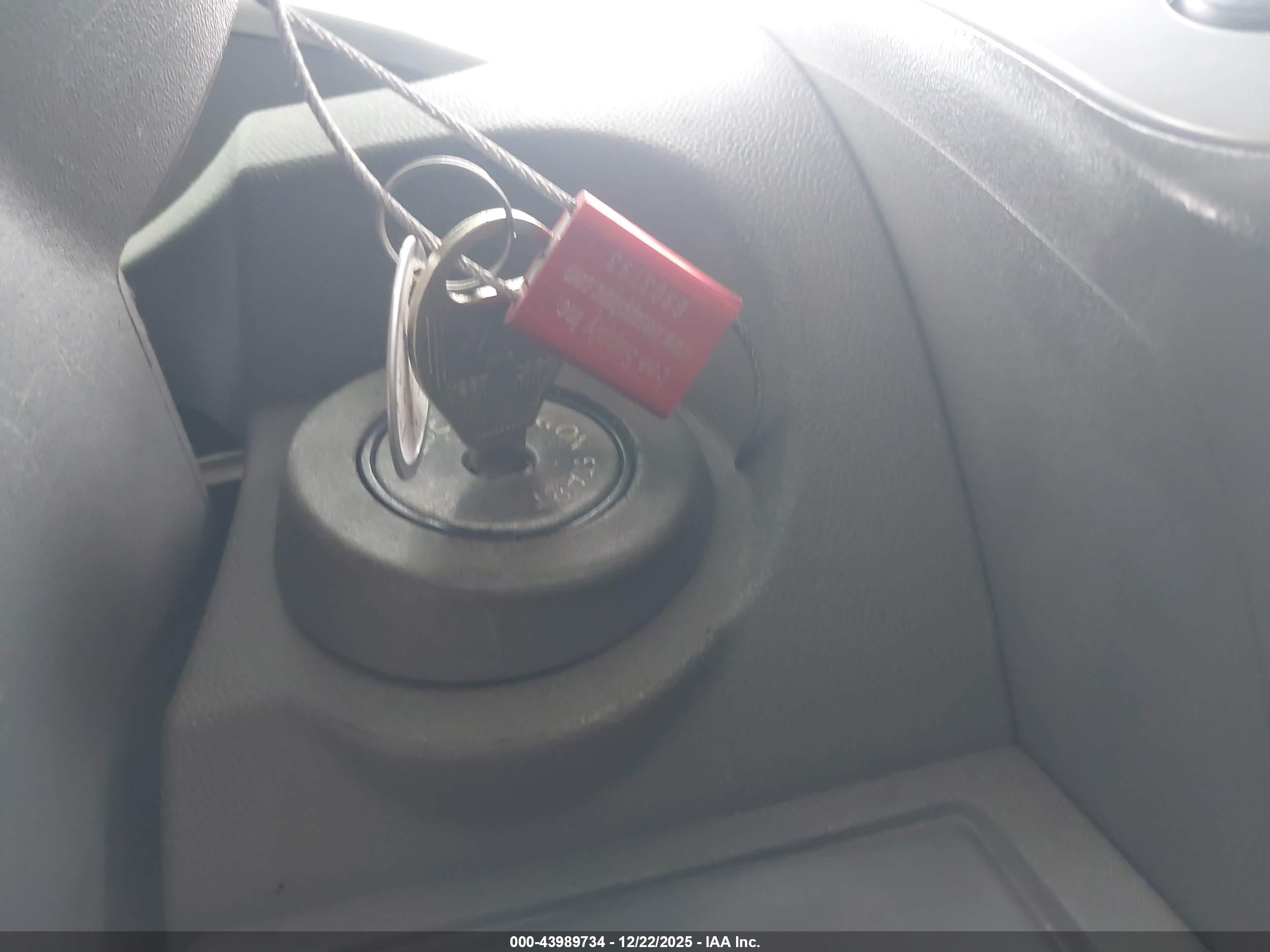NISSAN FRONTIER image 11