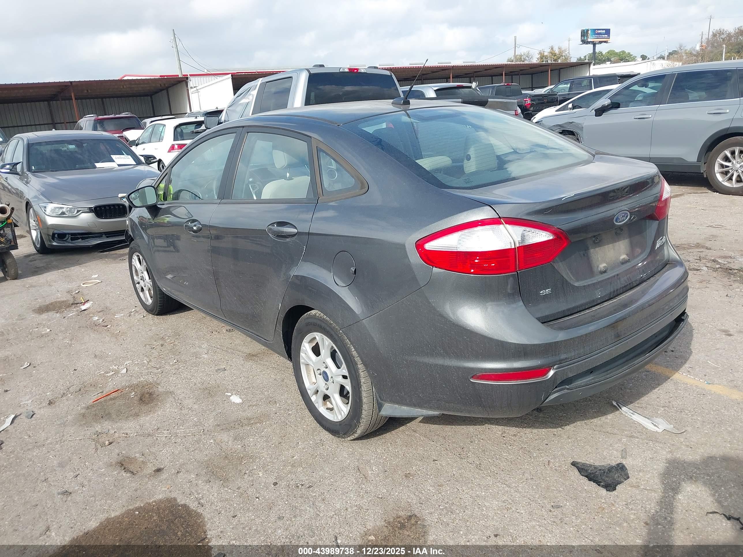 FORD FIESTA image 3