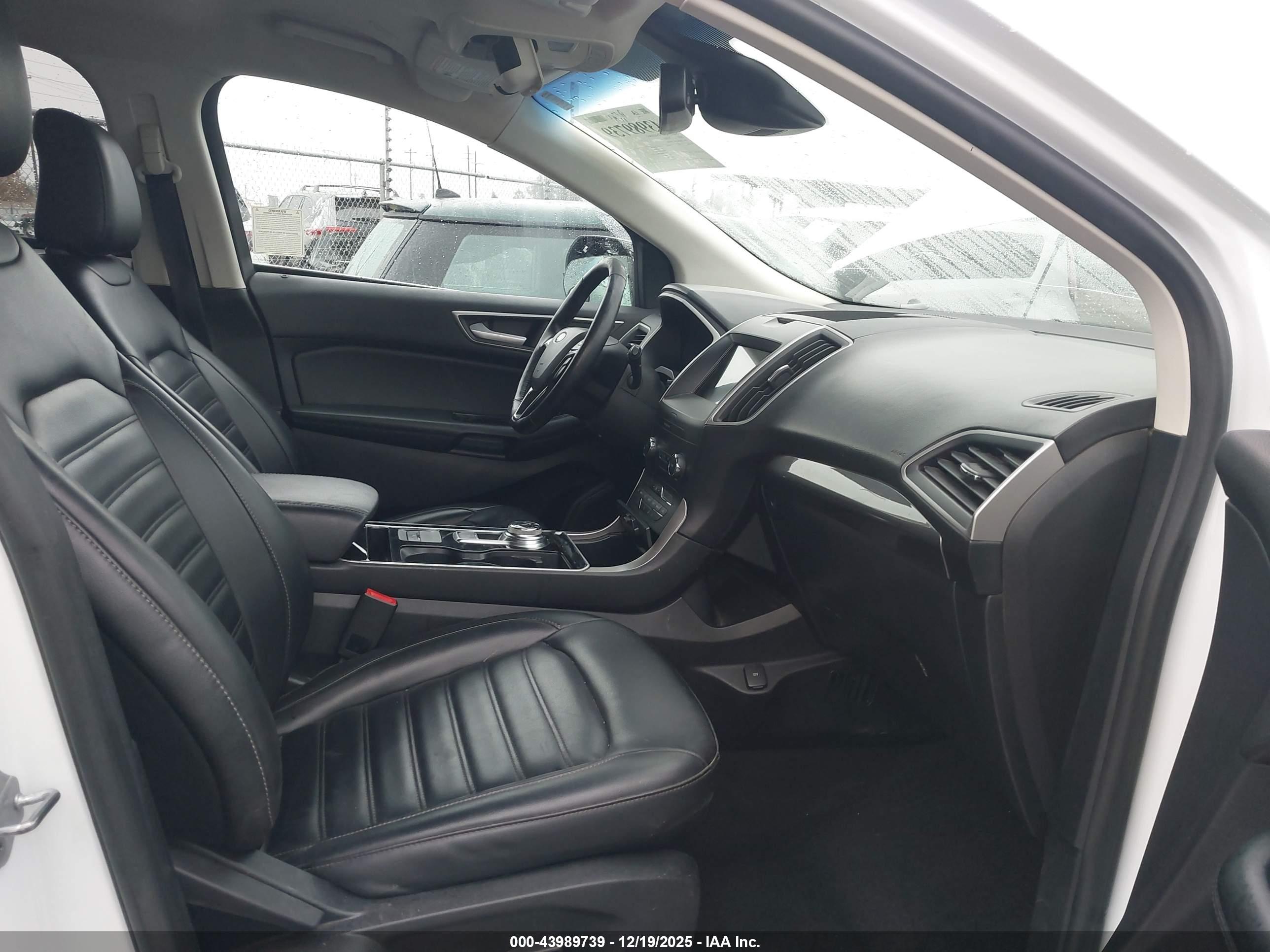 FORD EDGE image 5