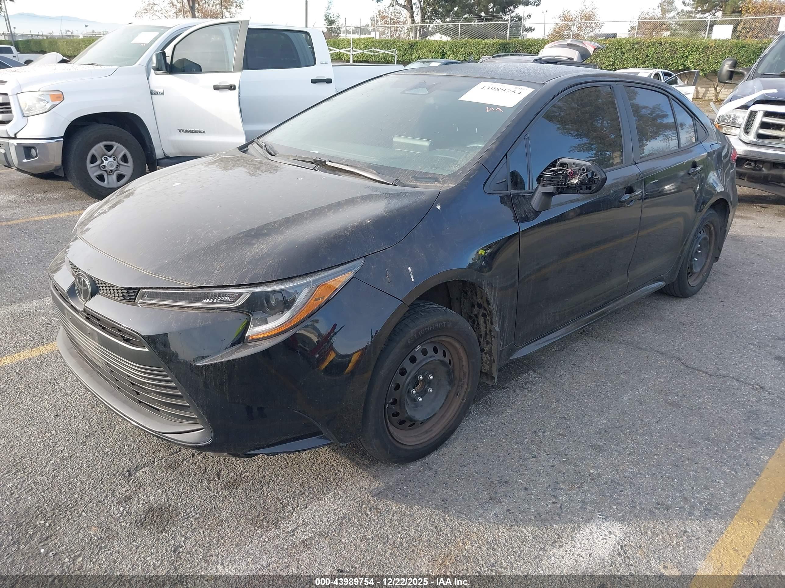 TOYOTA COROLLA image 2