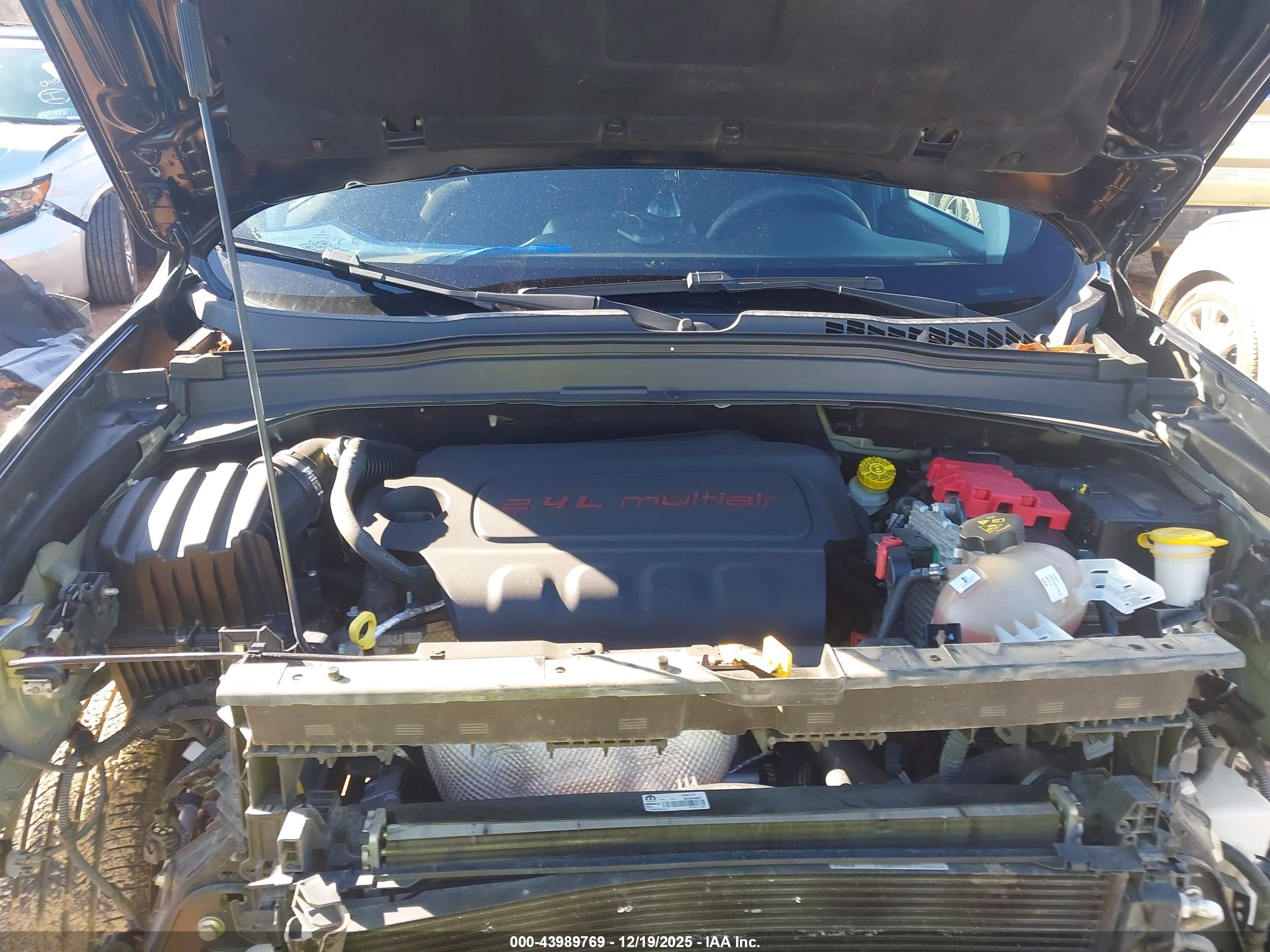 JEEP RENEGADE image 10