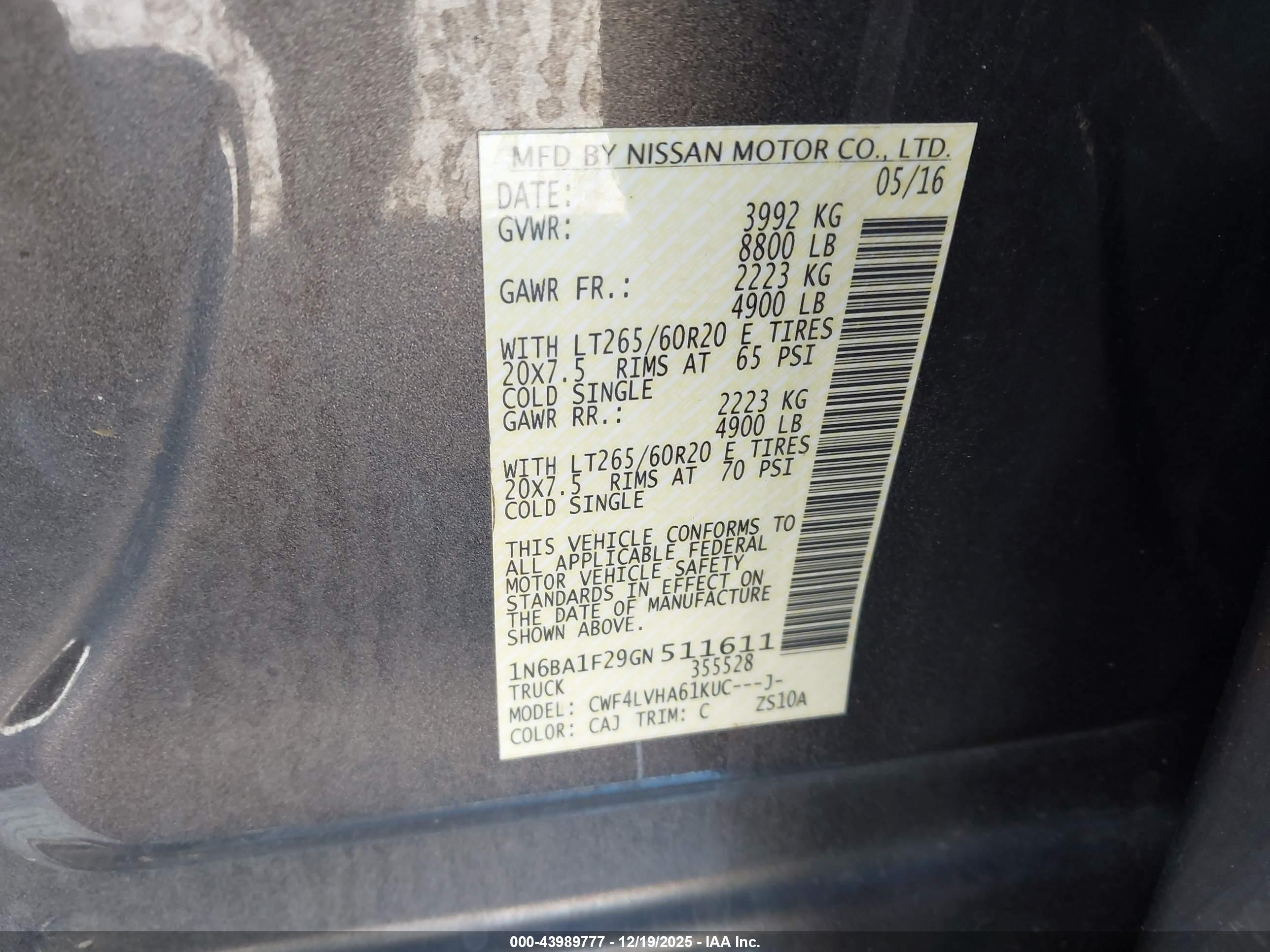 NISSAN TITAN image 9