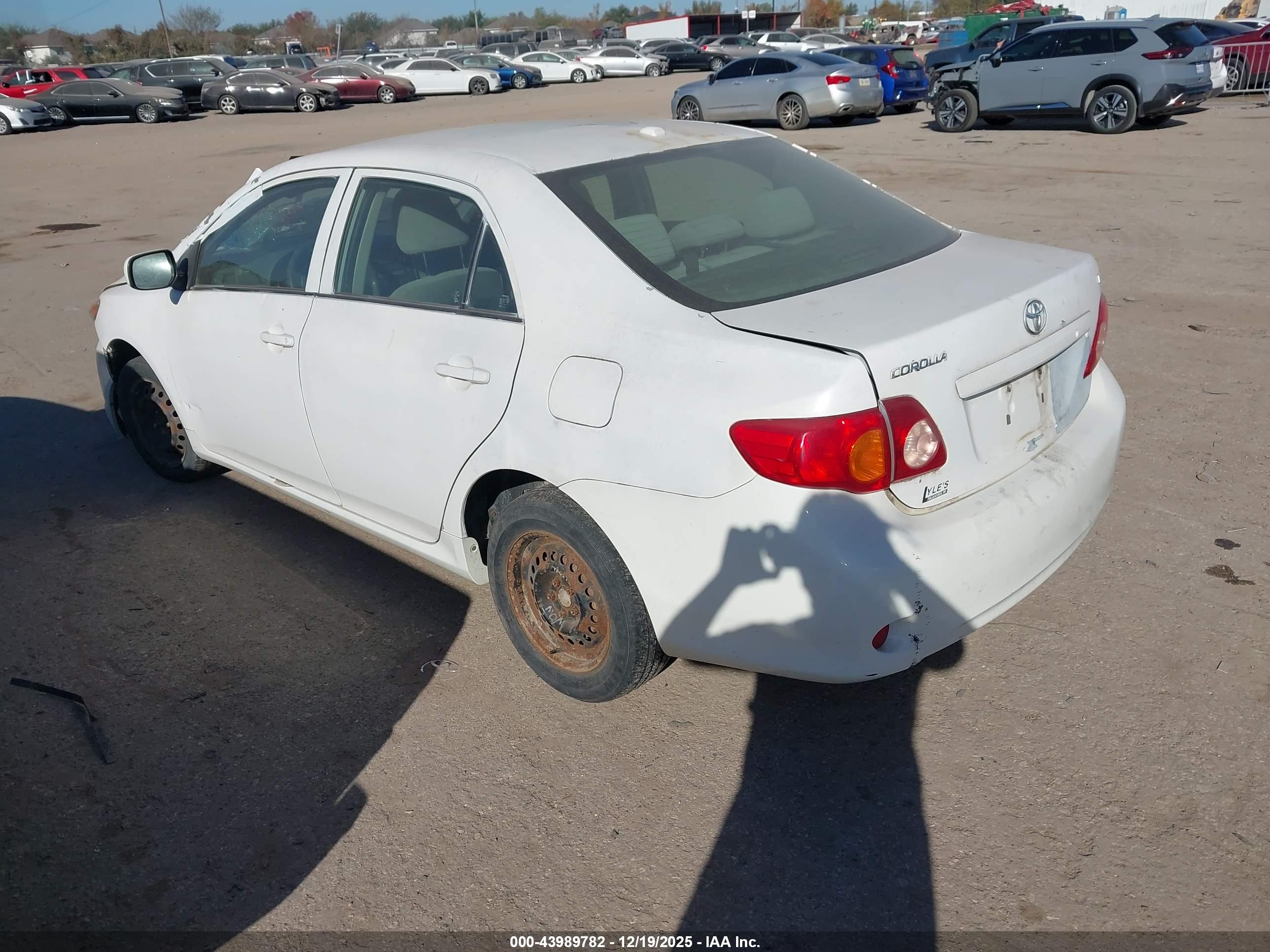 TOYOTA COROLLA image 3