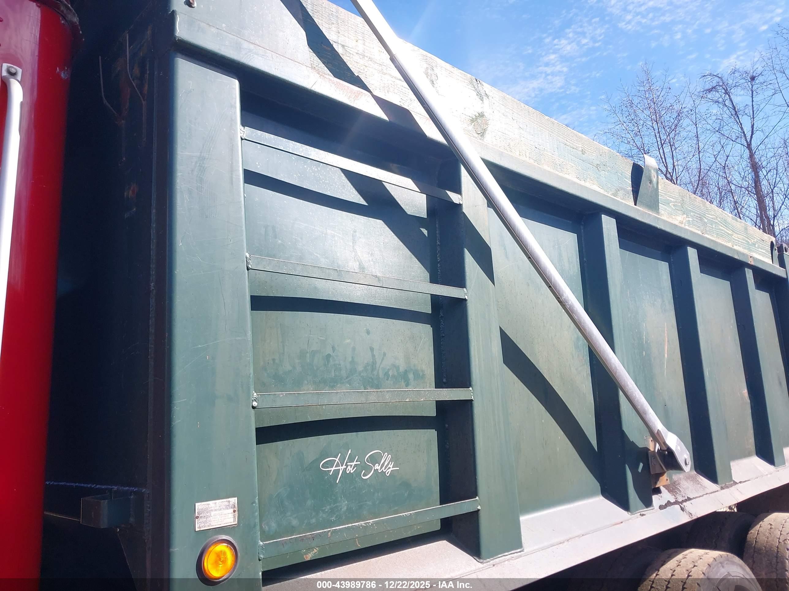 INTERNATIONAL 5500 image 8