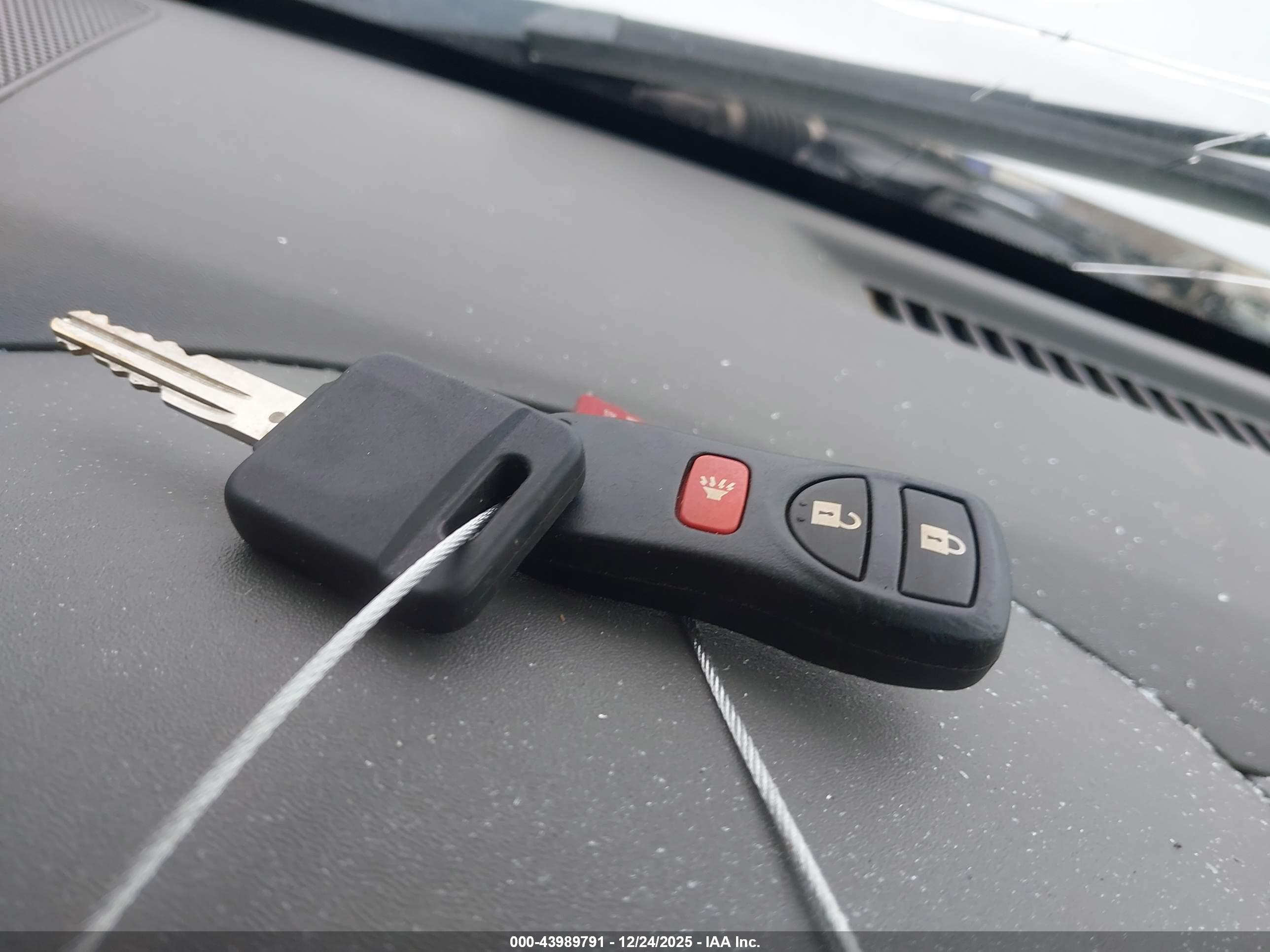 NISSAN FRONTIER image 11