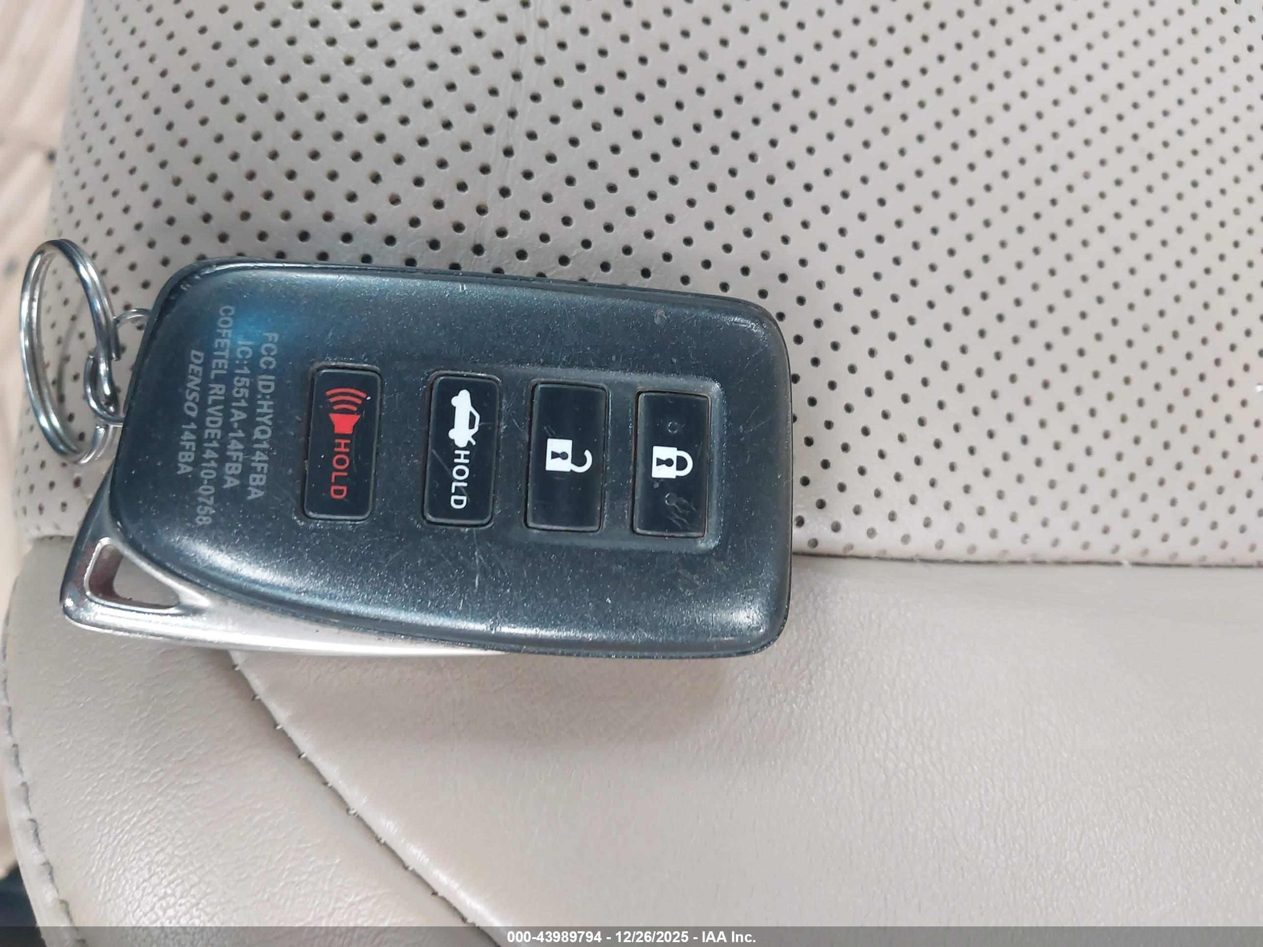 LEXUS GS image 11