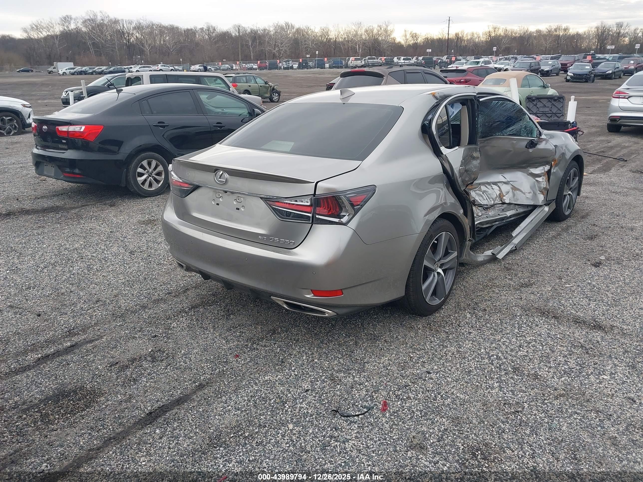 LEXUS GS image 4