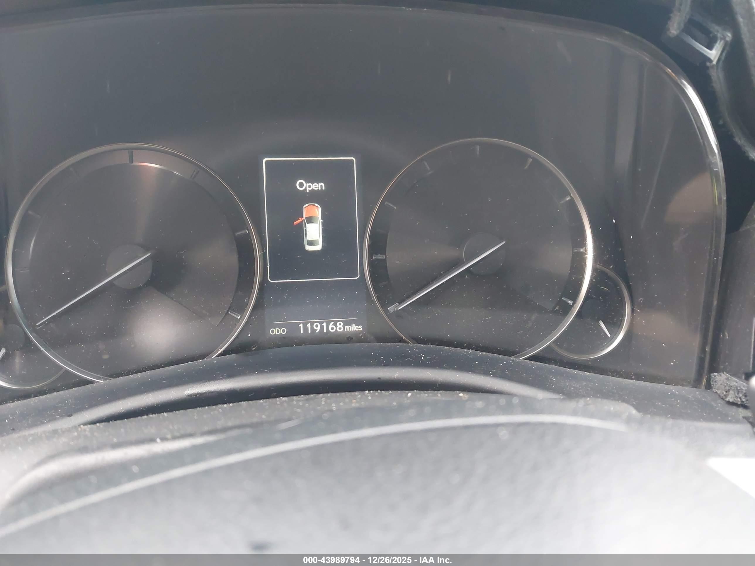 LEXUS GS image 7