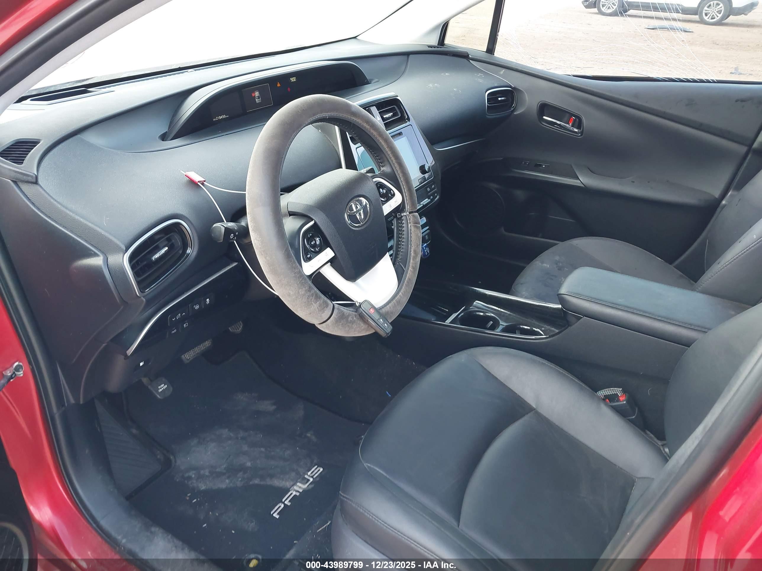 TOYOTA PRIUS image 5