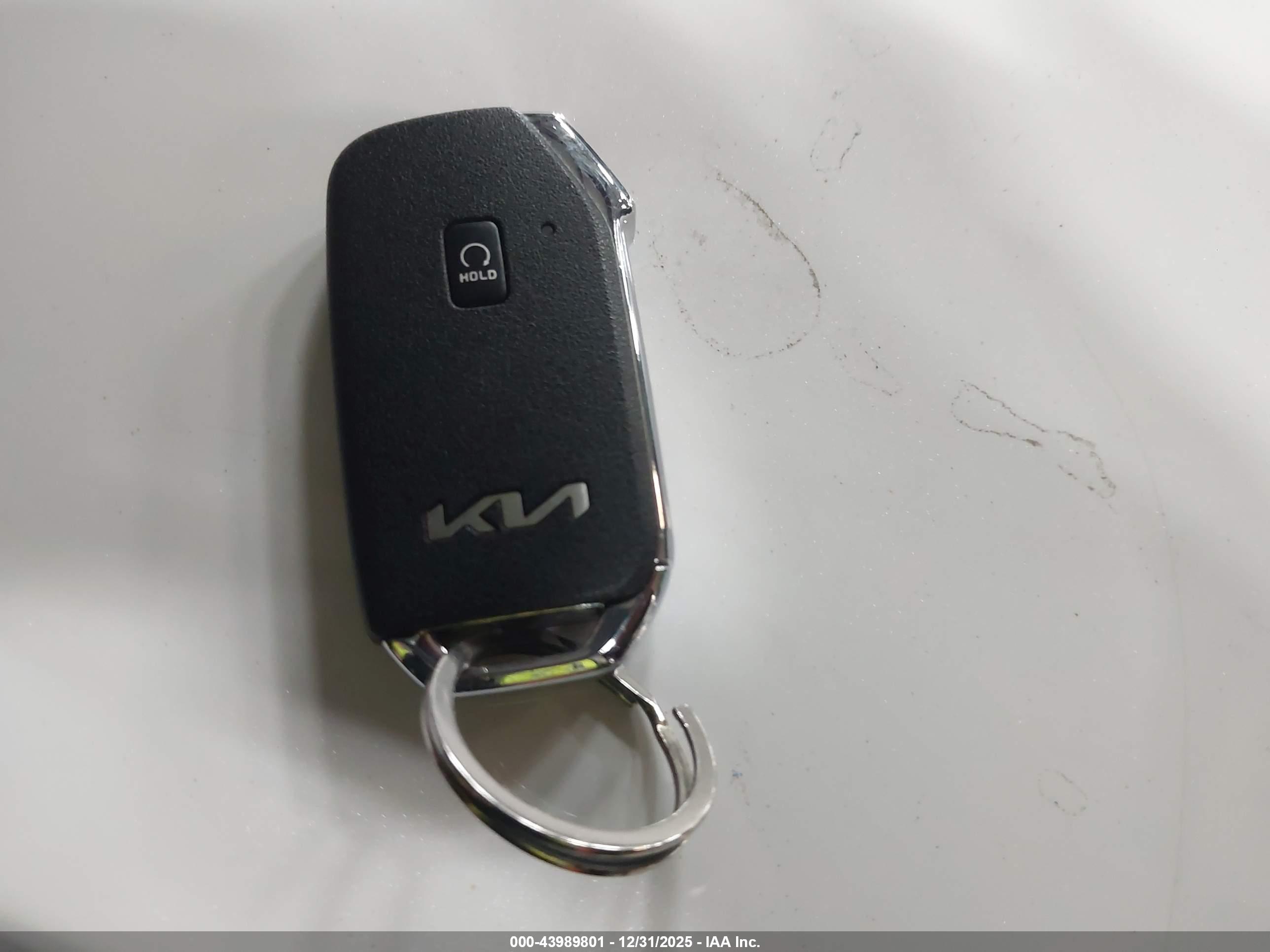 KIA SPORTAGE image 11