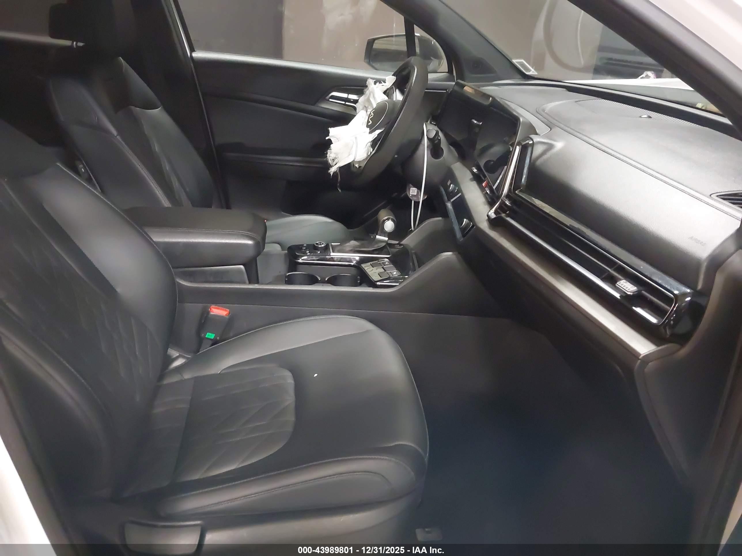 KIA SPORTAGE image 5