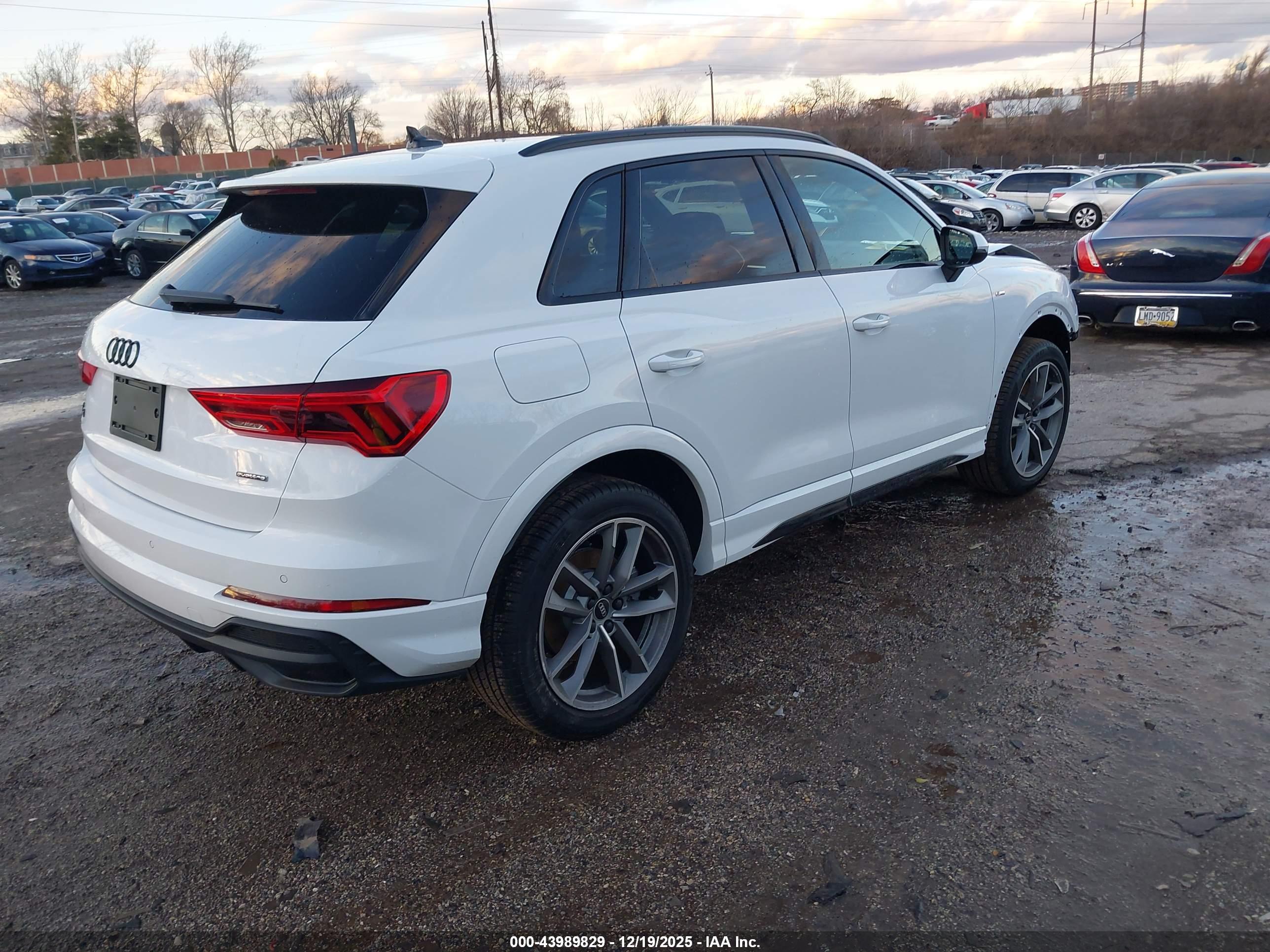 AUDI Q3 image 4
