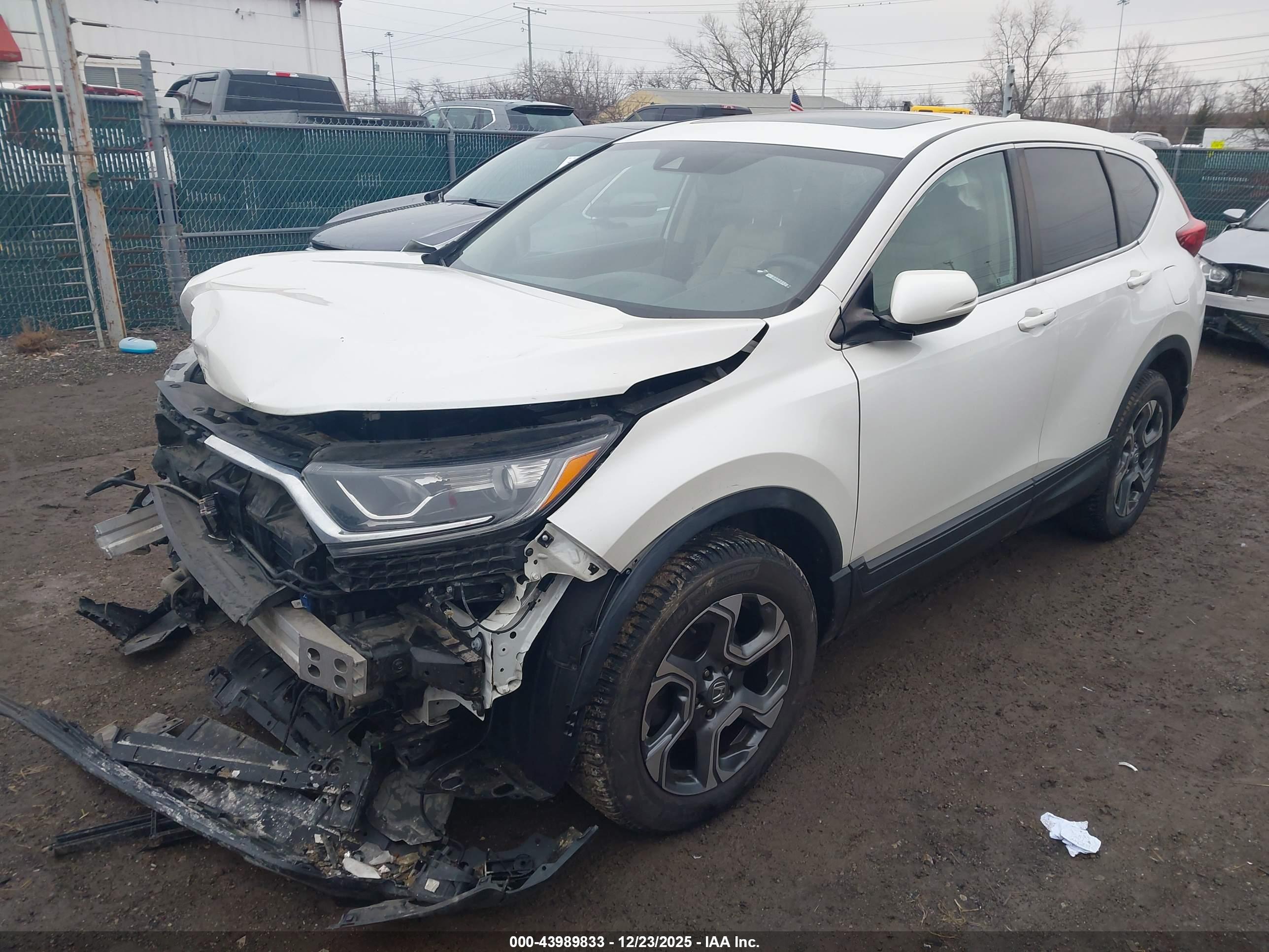 HONDA CR-V image 2