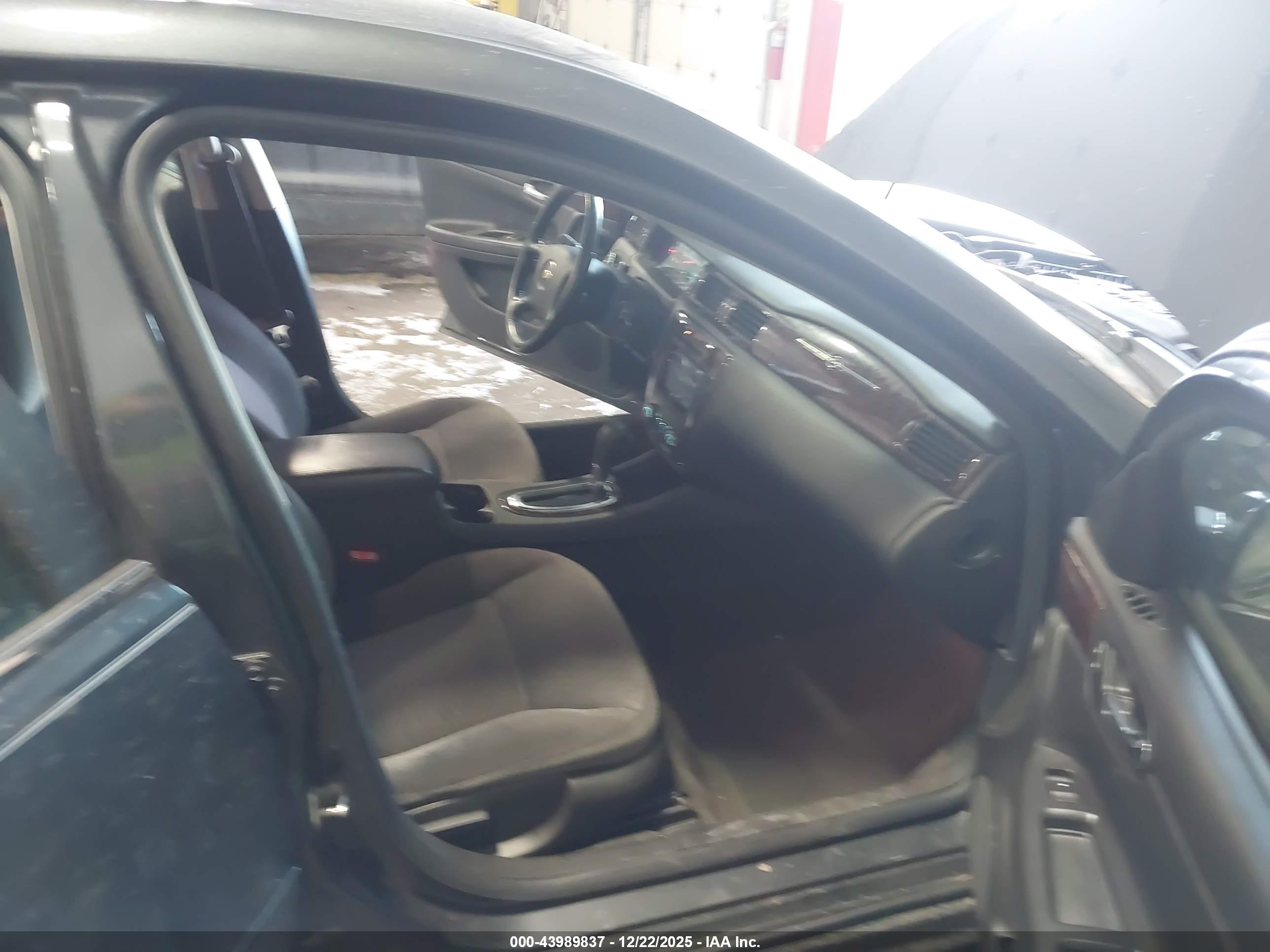 CHEVROLET IMPALA image 5