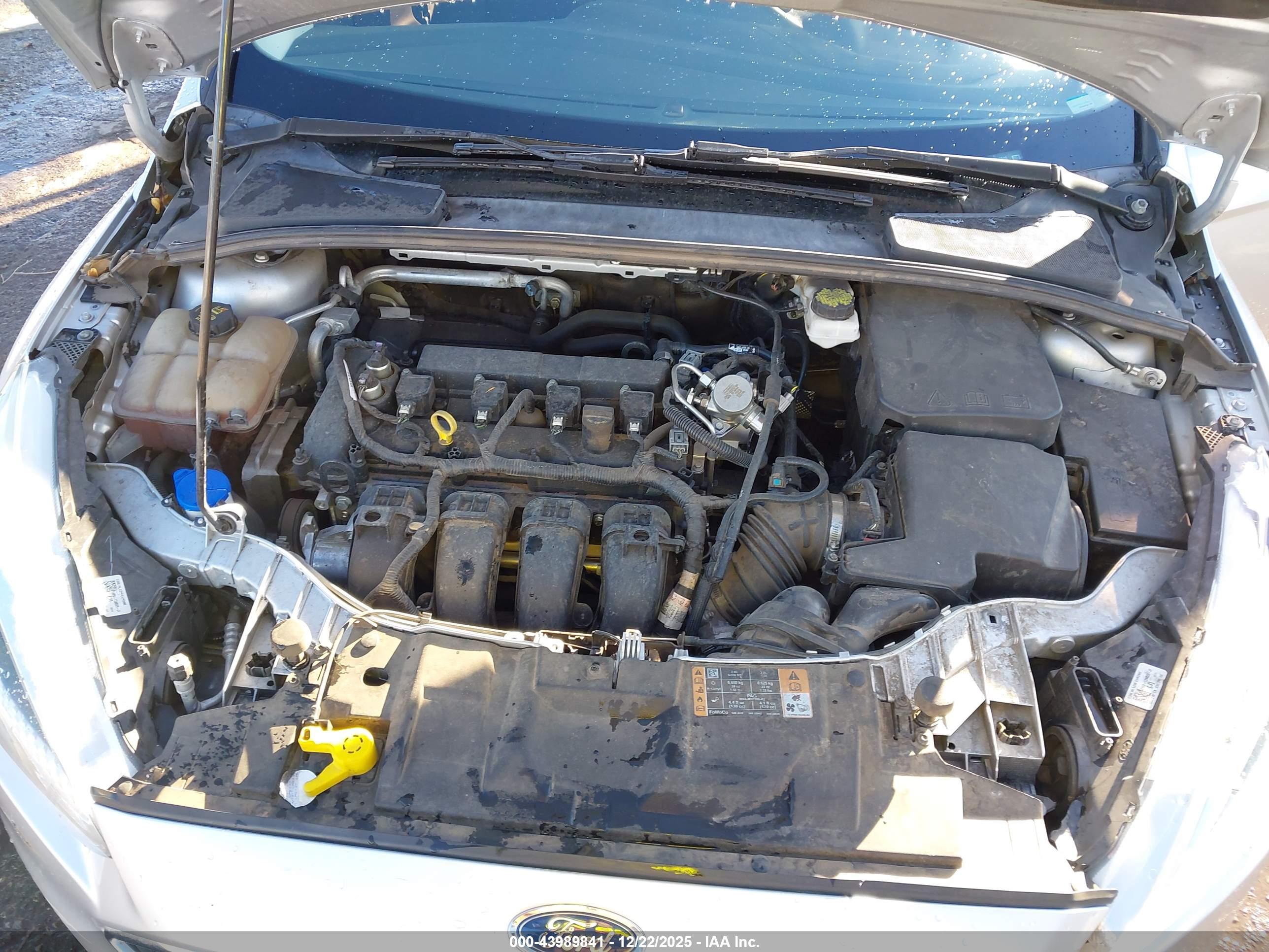 FORD FOCUS image 10