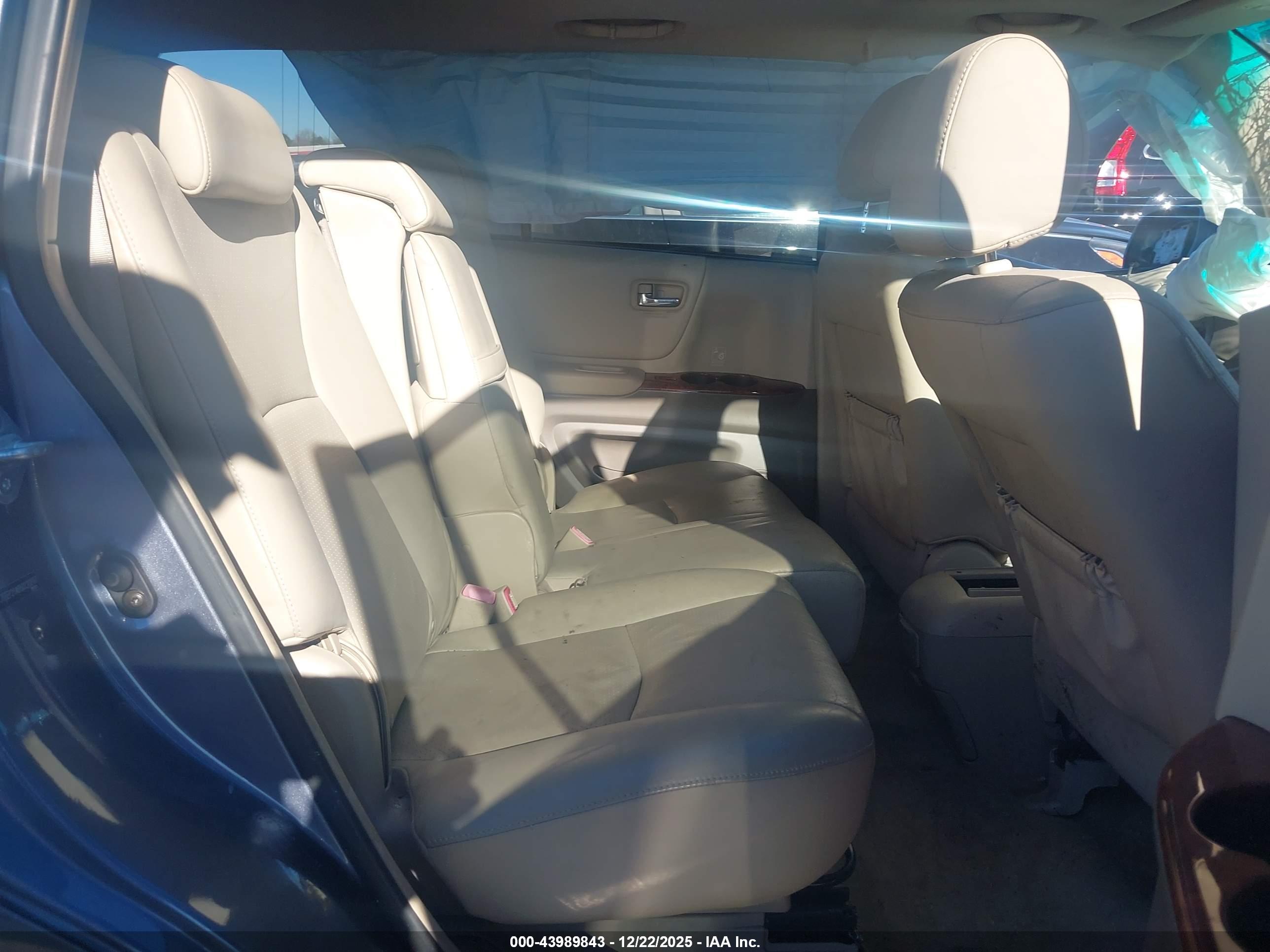 TOYOTA HIGHLANDER image 8